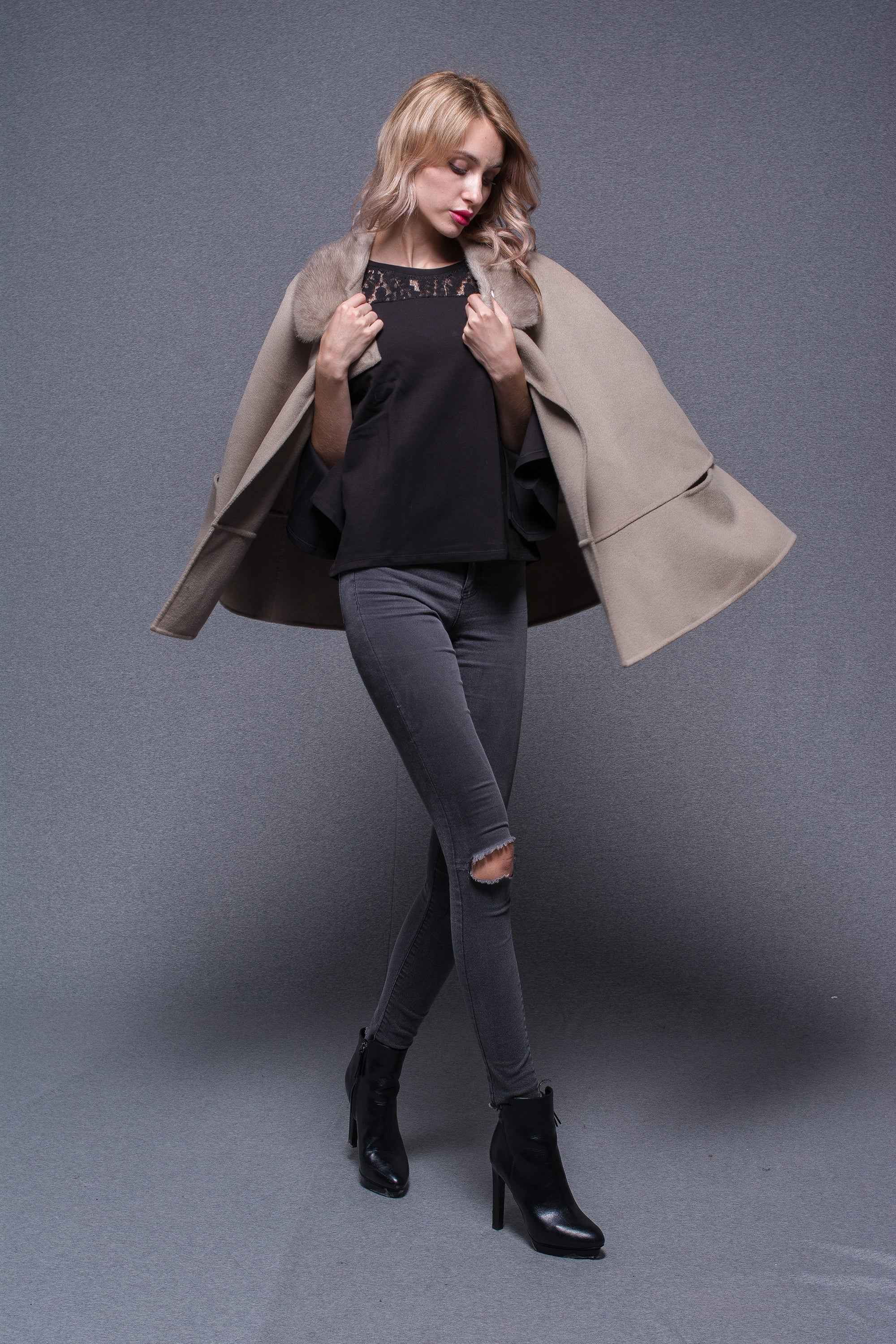 Janefur Bulk Wholesale 2026 Women's Vintage Elegant Cashmere Wool Cape With Real Mink Fur Collar