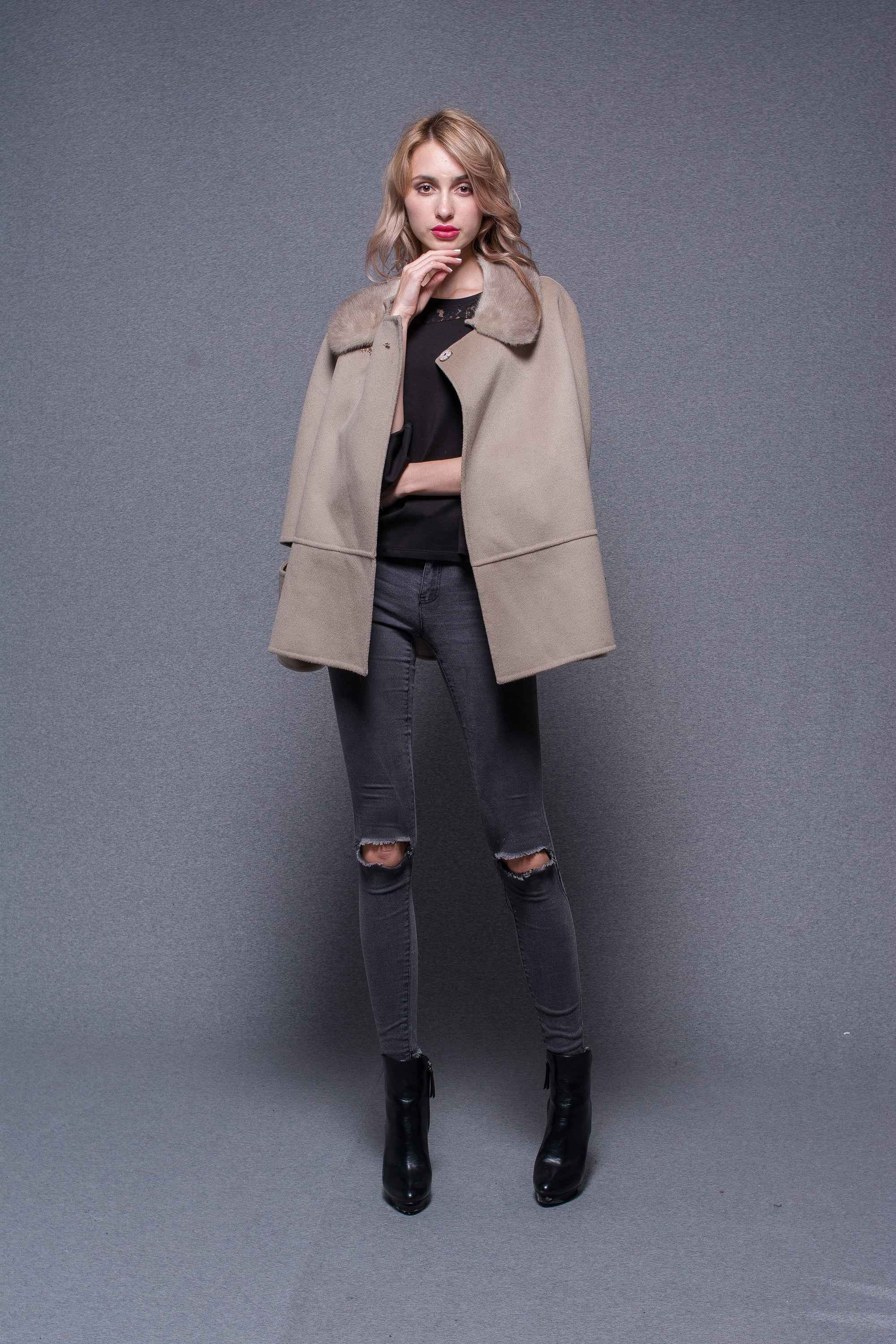 Janefur Bulk Wholesale 2026 Women's Vintage Elegant Cashmere Wool Cape With Real Mink Fur Collar
