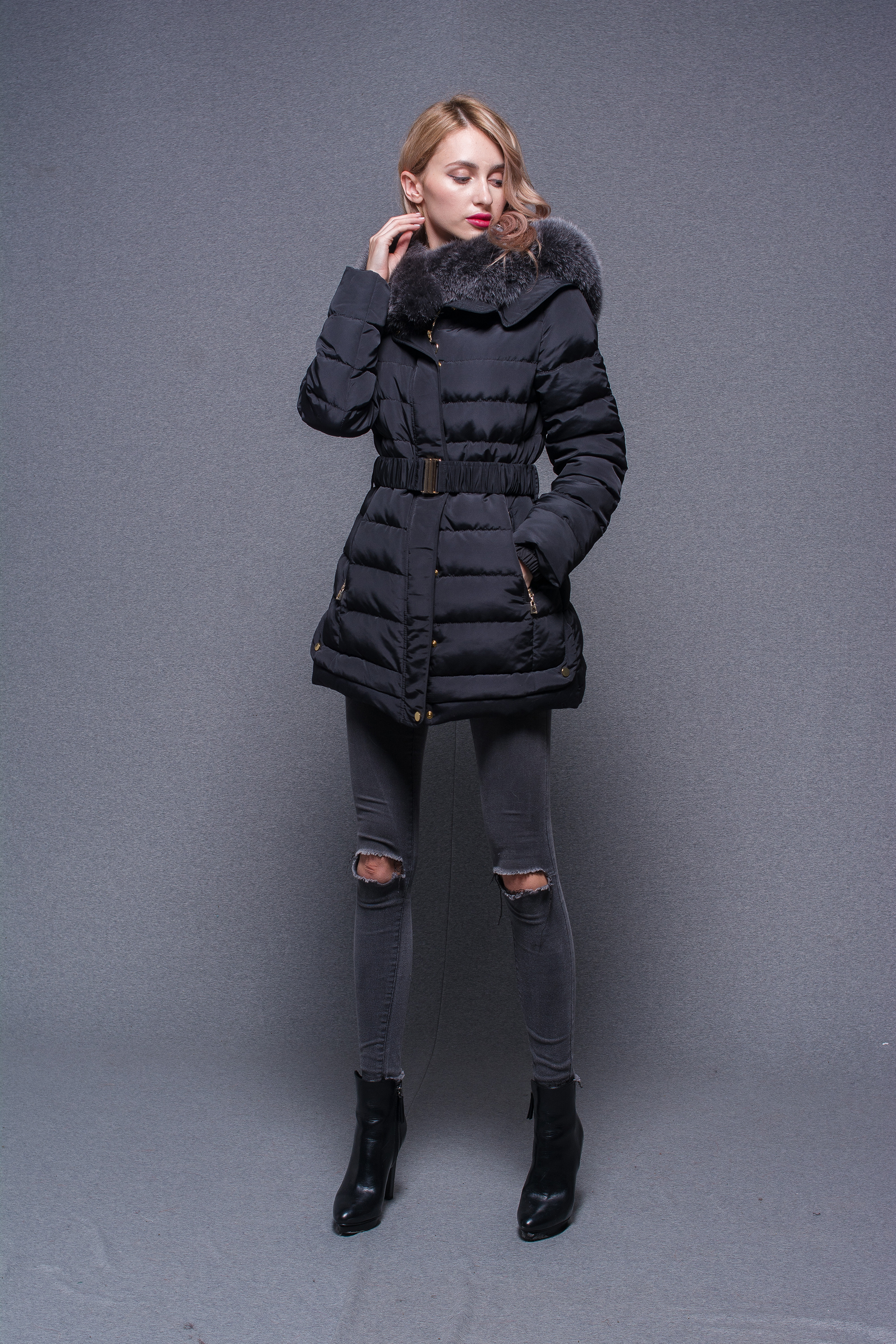 Janefur 2026 Real Fox Fur Collar Premium Warm Down Jacket Women Wholesale