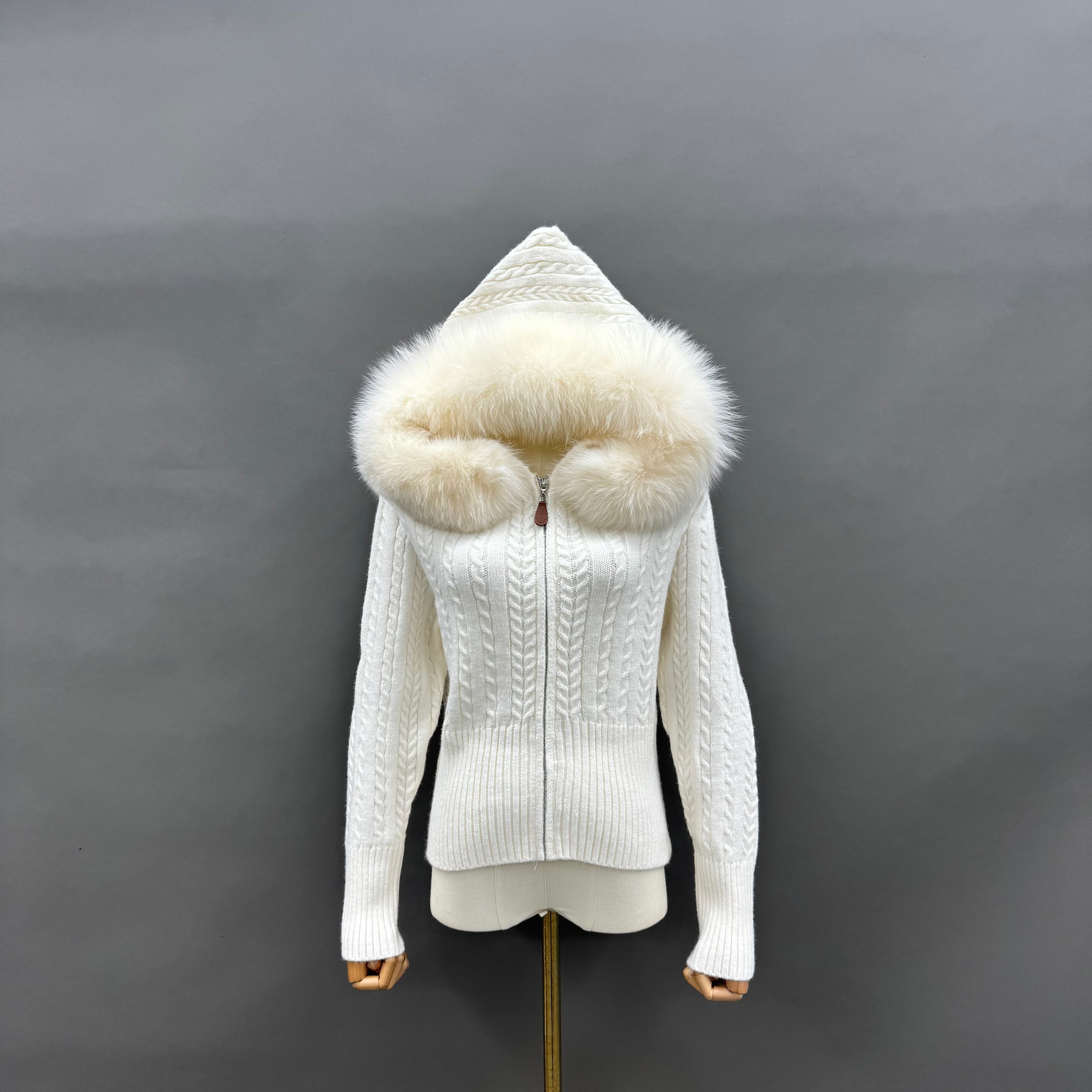 Women’s Pink Chunky Knit Hoodie with Real Fox Fur Trim – Full-Zip Winter Sweater Coat for Fashionable Outerwear White F-CHEST 88