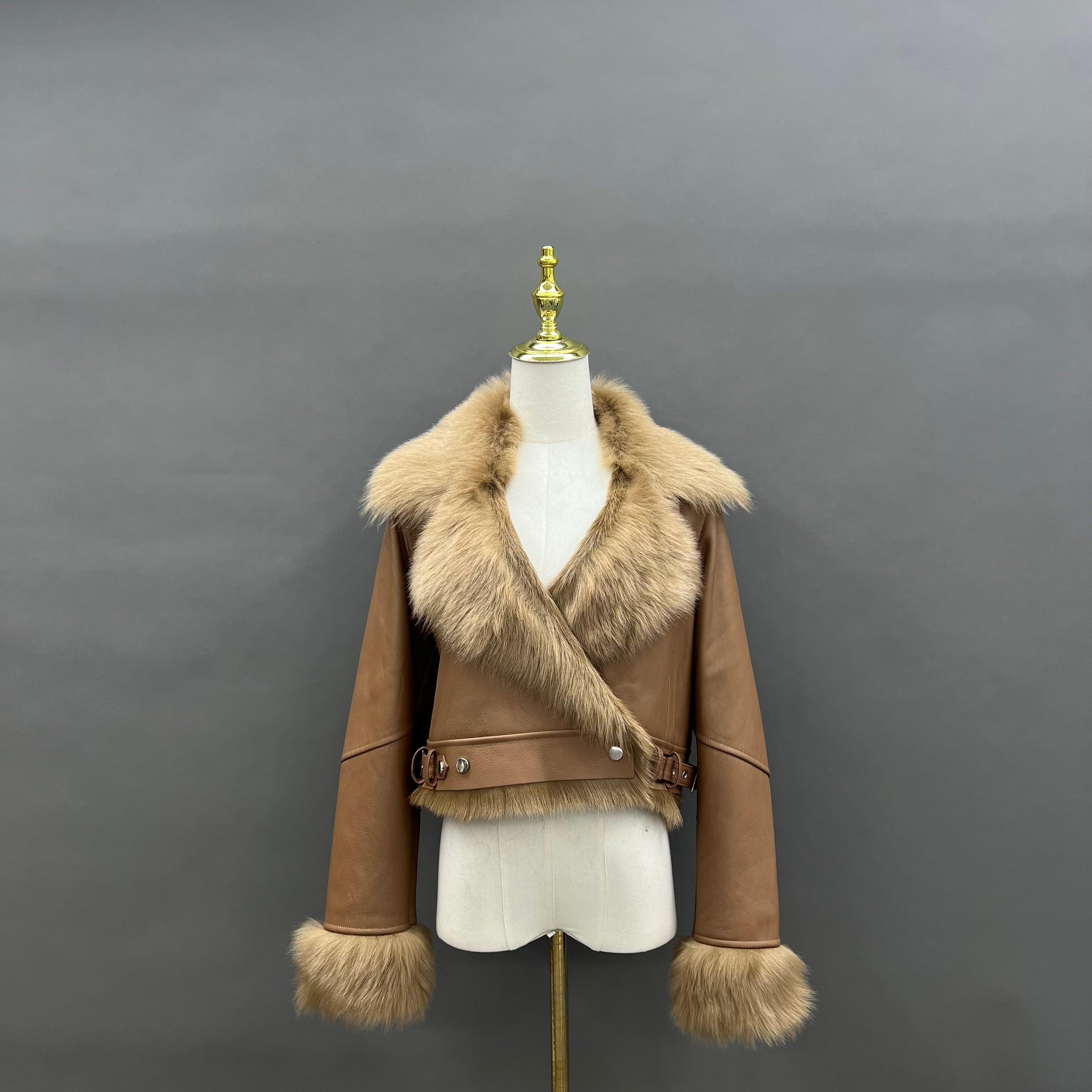 Women’s Tan Shearling Leather Biker Jacket – Fur Collar & Cuff, Asymmetrical Zip Closure, Short Winter Coat for Fashionable Outerwear 7#Camel Beige