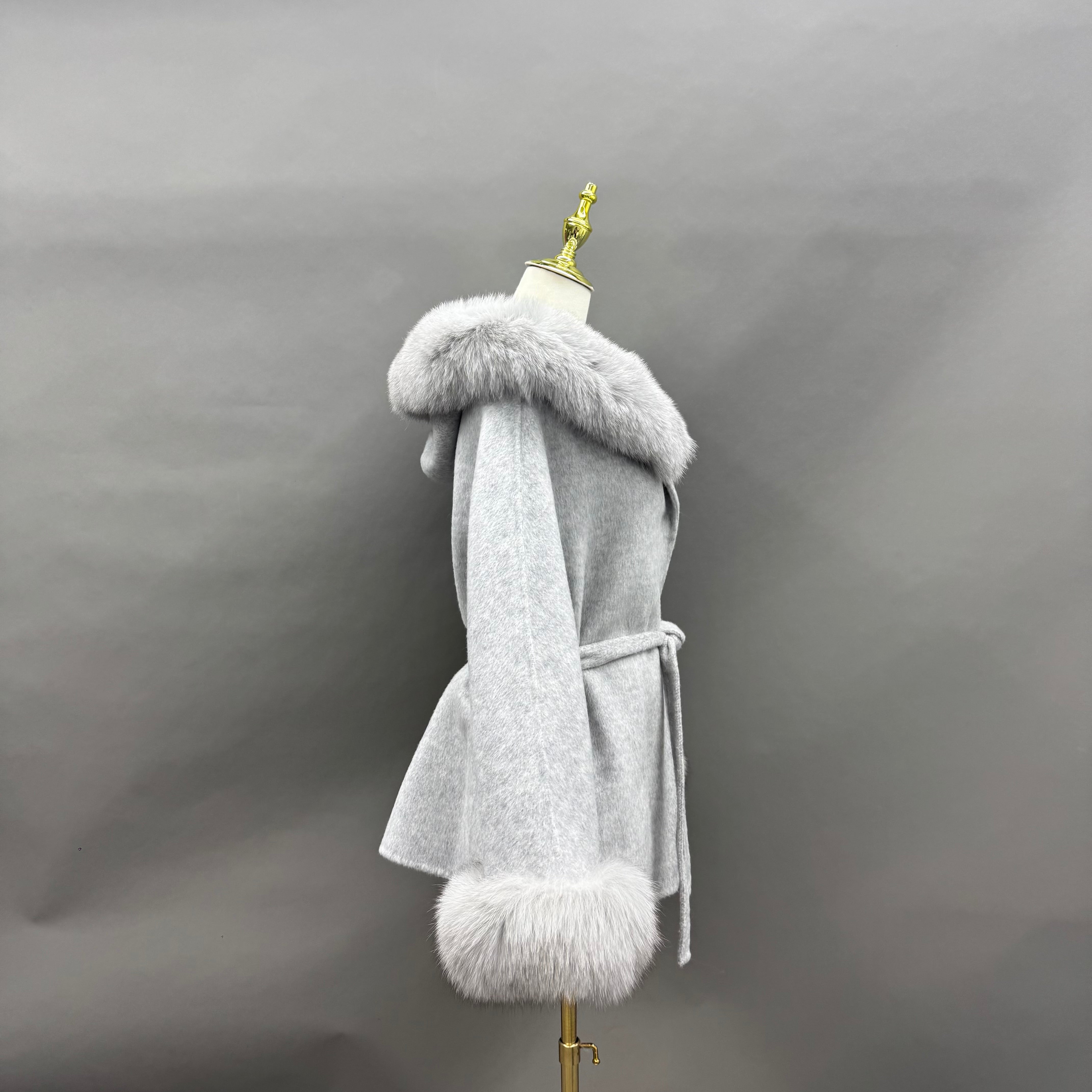 Women’s Light Gray Wool Coat with Real Fox Fur Trim – Hooded Belted Short Winter Jacket for Elegant Fashion