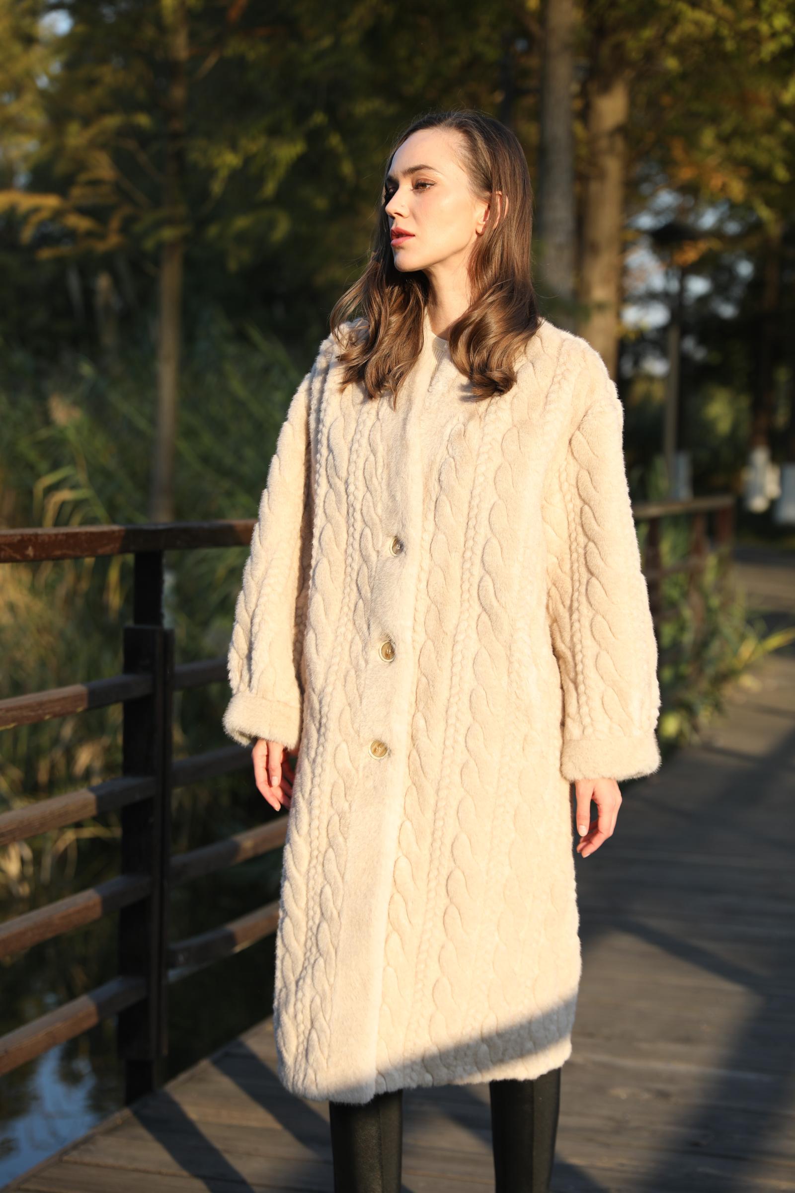 Women's Slim Elegant V-neck Long Faux Mink Jacket - Janefur