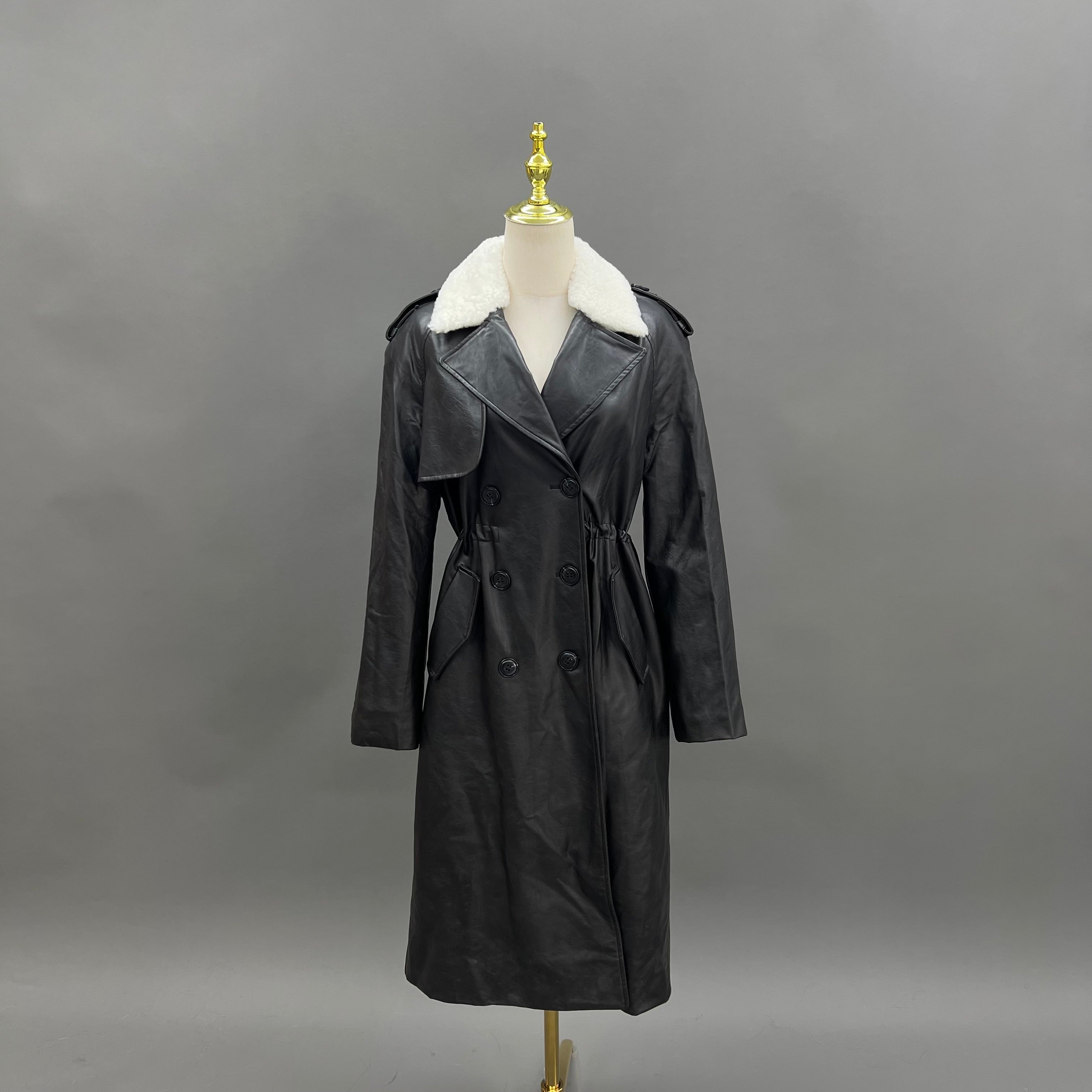 Women’s Long Black Leather Trench Coat with Shearling Collar – Double-Breasted Suit Lapel Winter Outerwear for Elegant Style Black