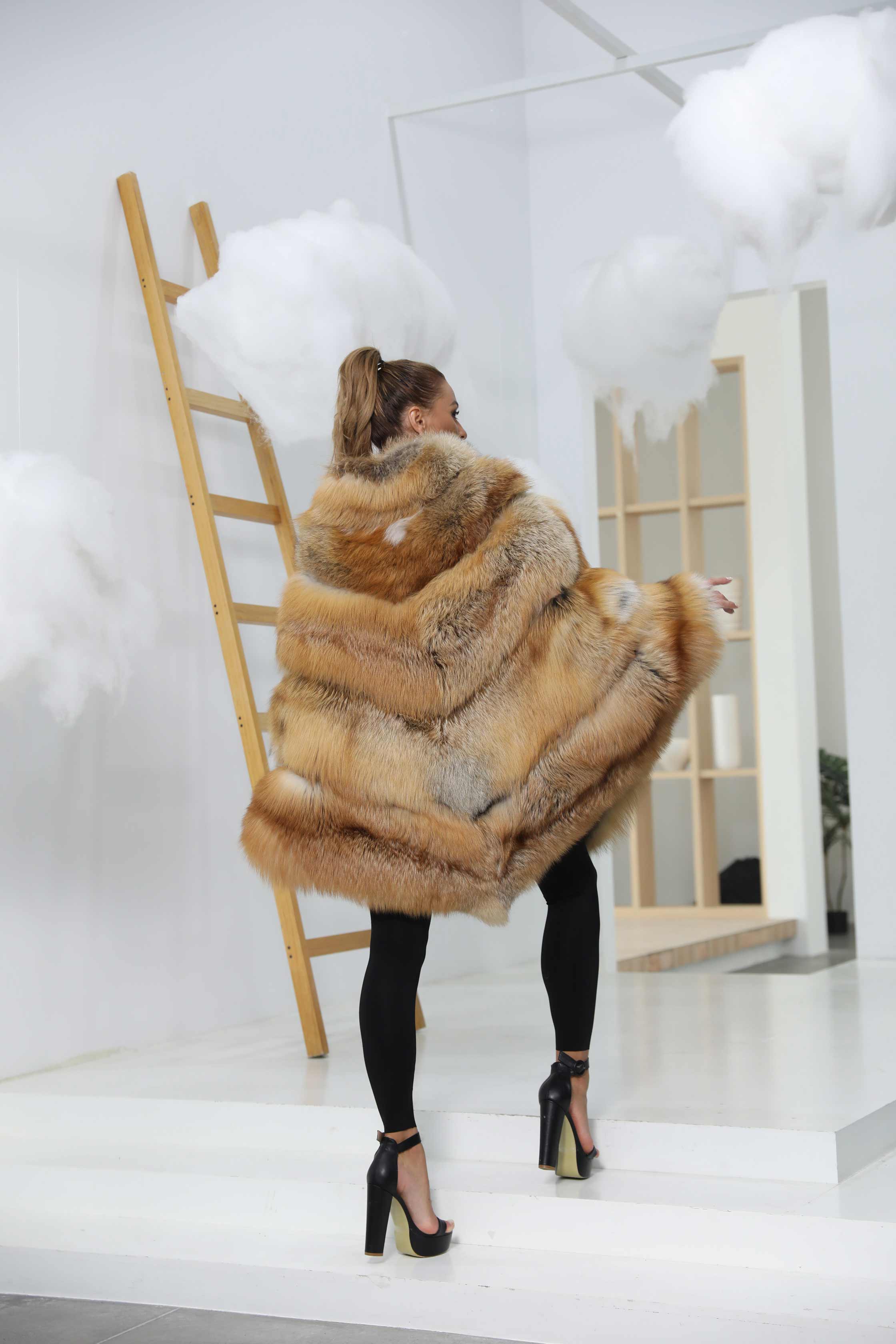 High Quality Women's Luxury Fox Fur Cloak Loose Genuine Fox - Janefur