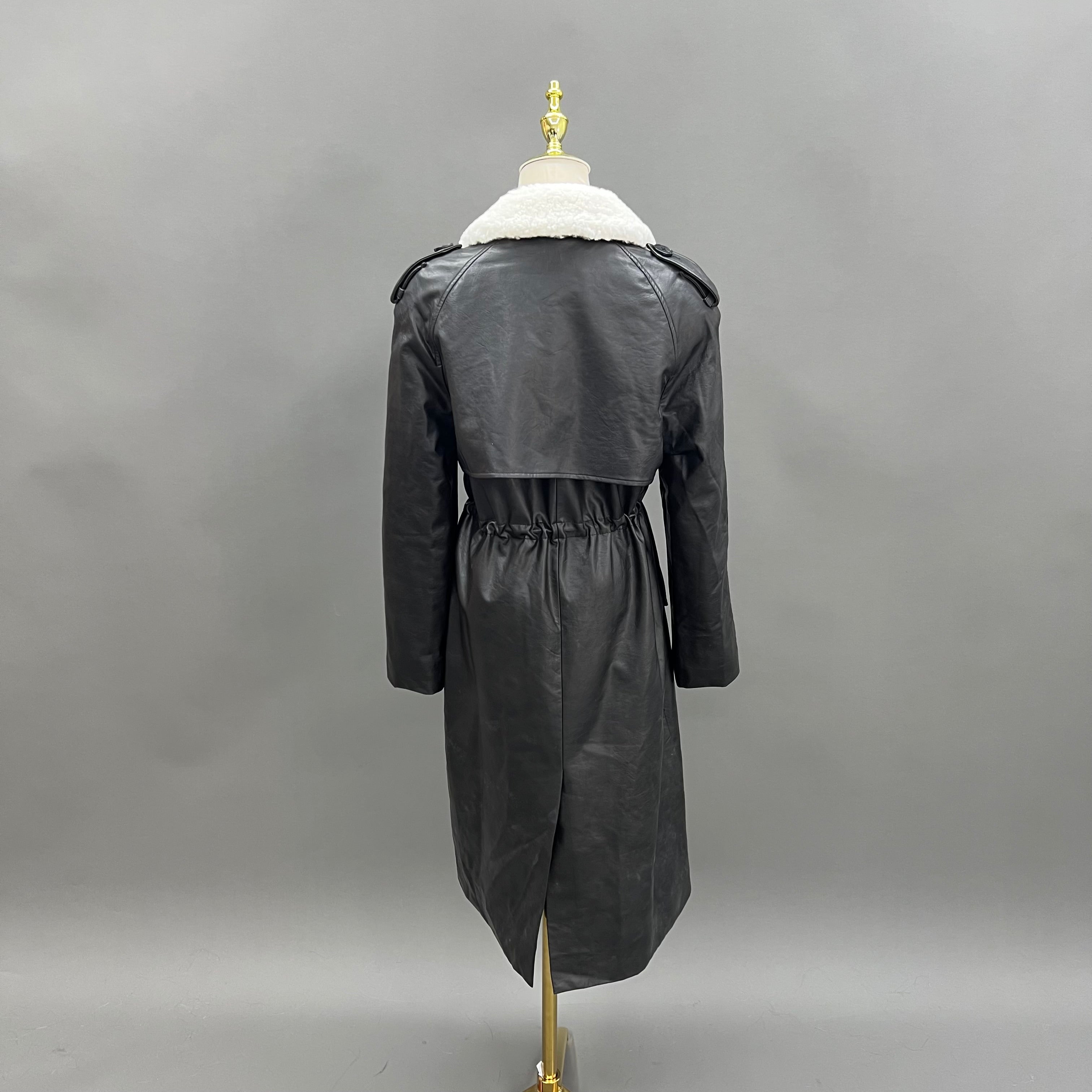 Women’s Long Black Leather Trench Coat with Shearling Collar – Double-Breasted Suit Lapel Winter Outerwear for Elegant Style