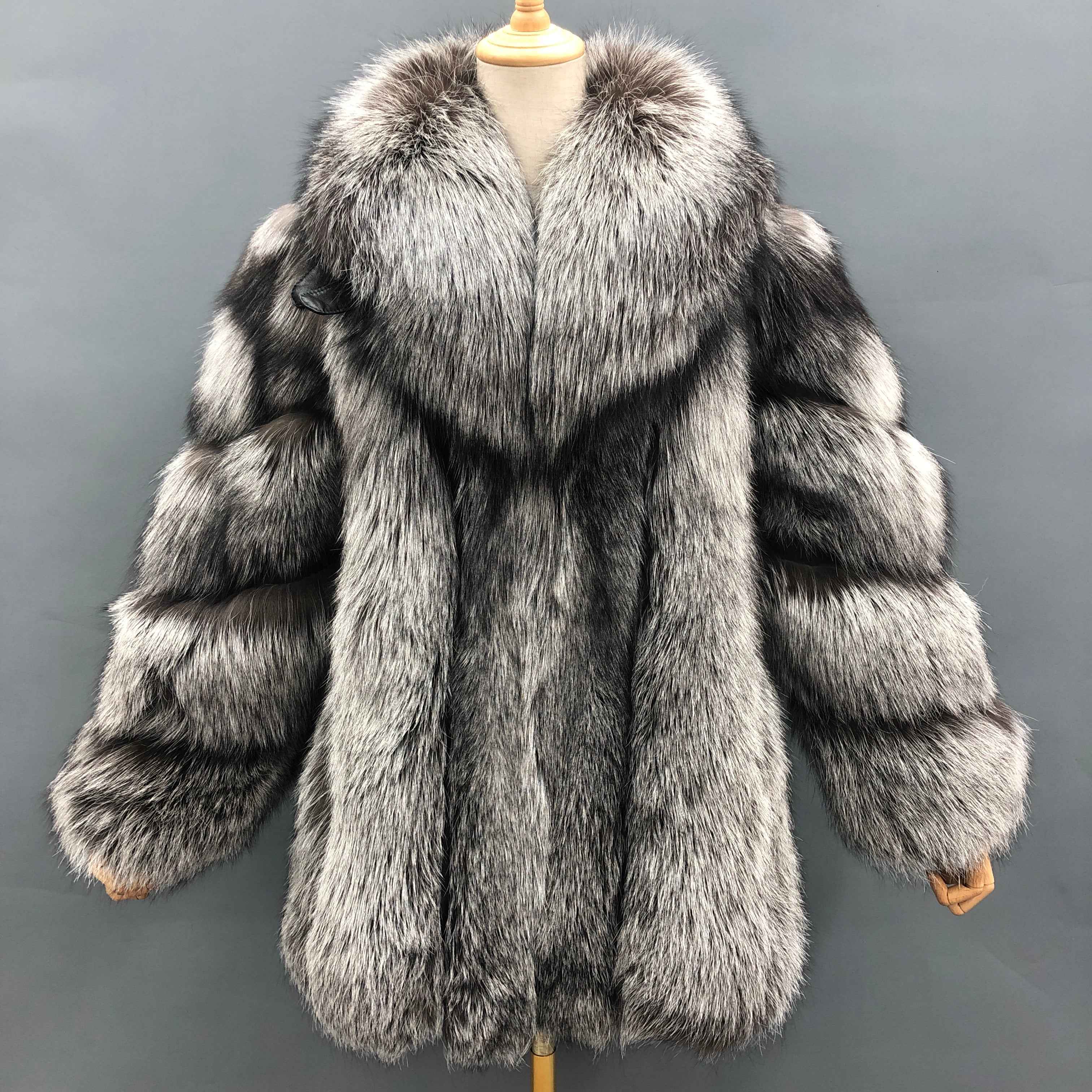 Luxury Natural Fox Fur Coat with Shawl Collar – Short Panelled Women’s Winter Fur Jacket