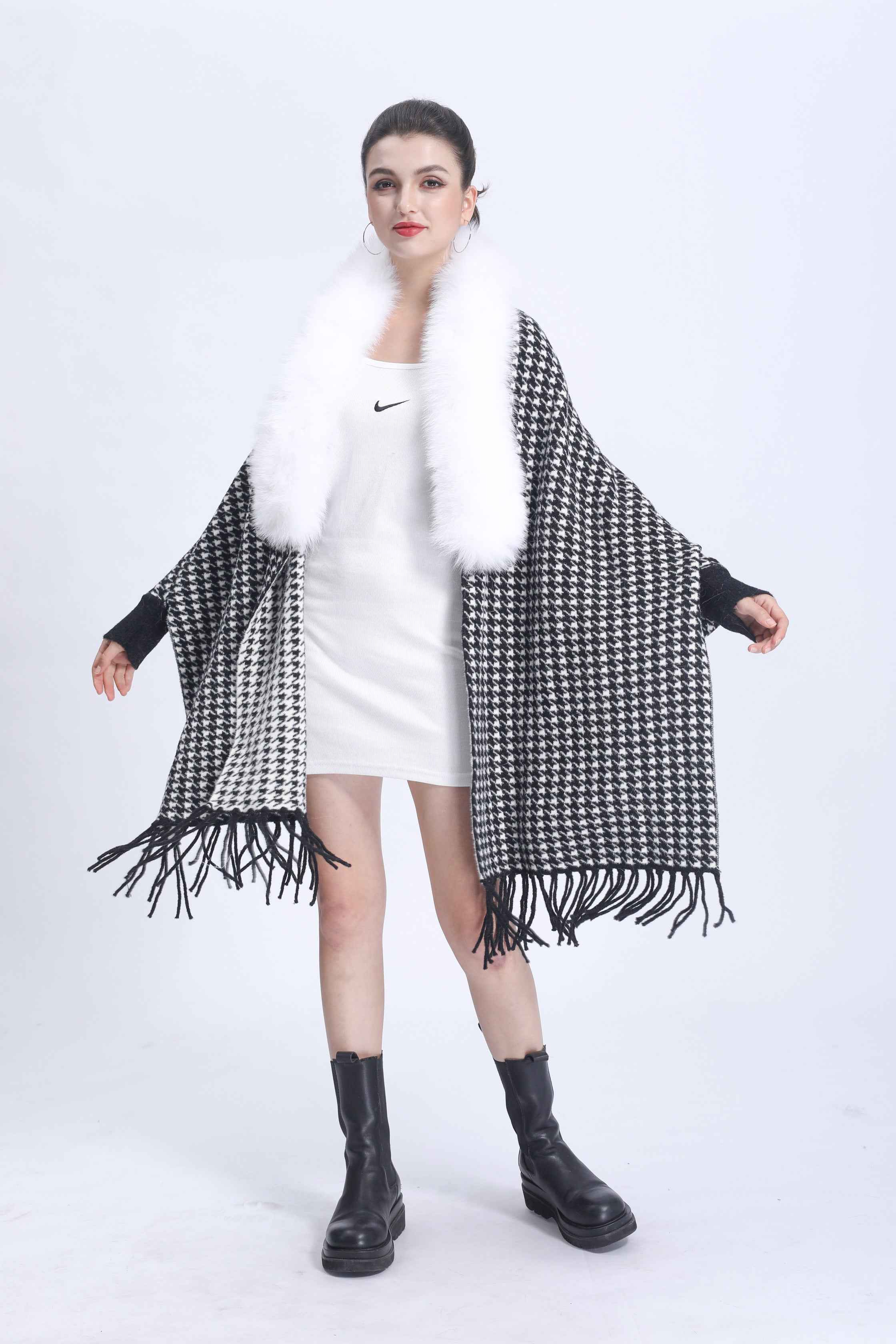 Women's Houndstooth Cape with Fox Fur Collar, Ribbed Cuffs & Fringe Detail - Luxurious Winter Outerwear