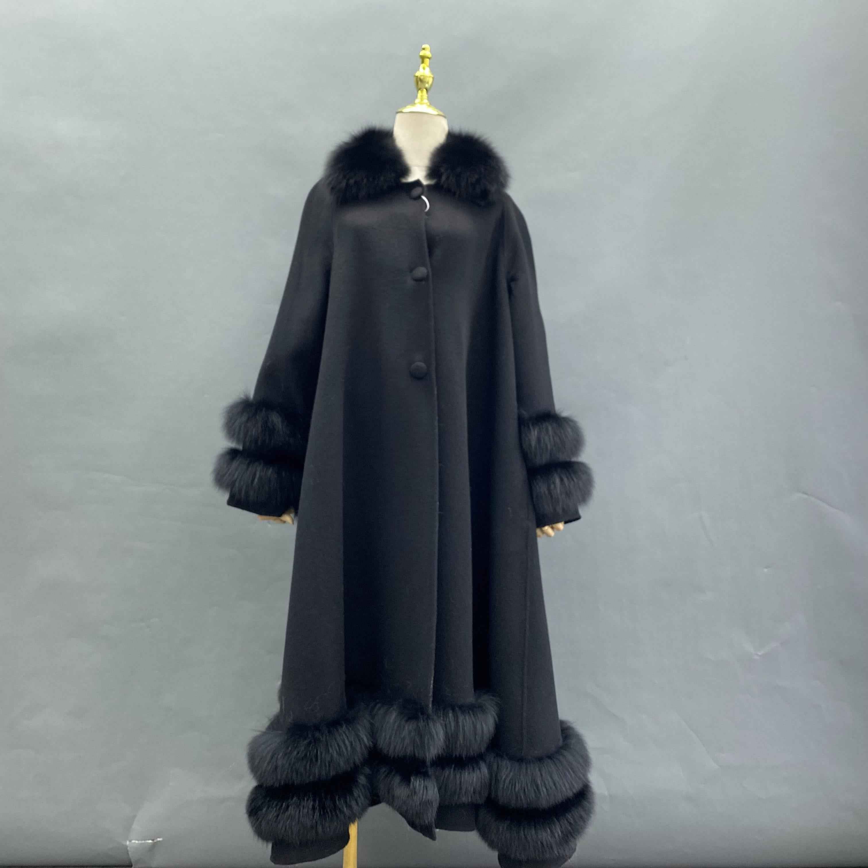 Double - Faced Wool Coat with Double - Layer Fox Fur Trim on Cuffs, Hem & Collar - Luxury Warm Fashion Winter Outerwear