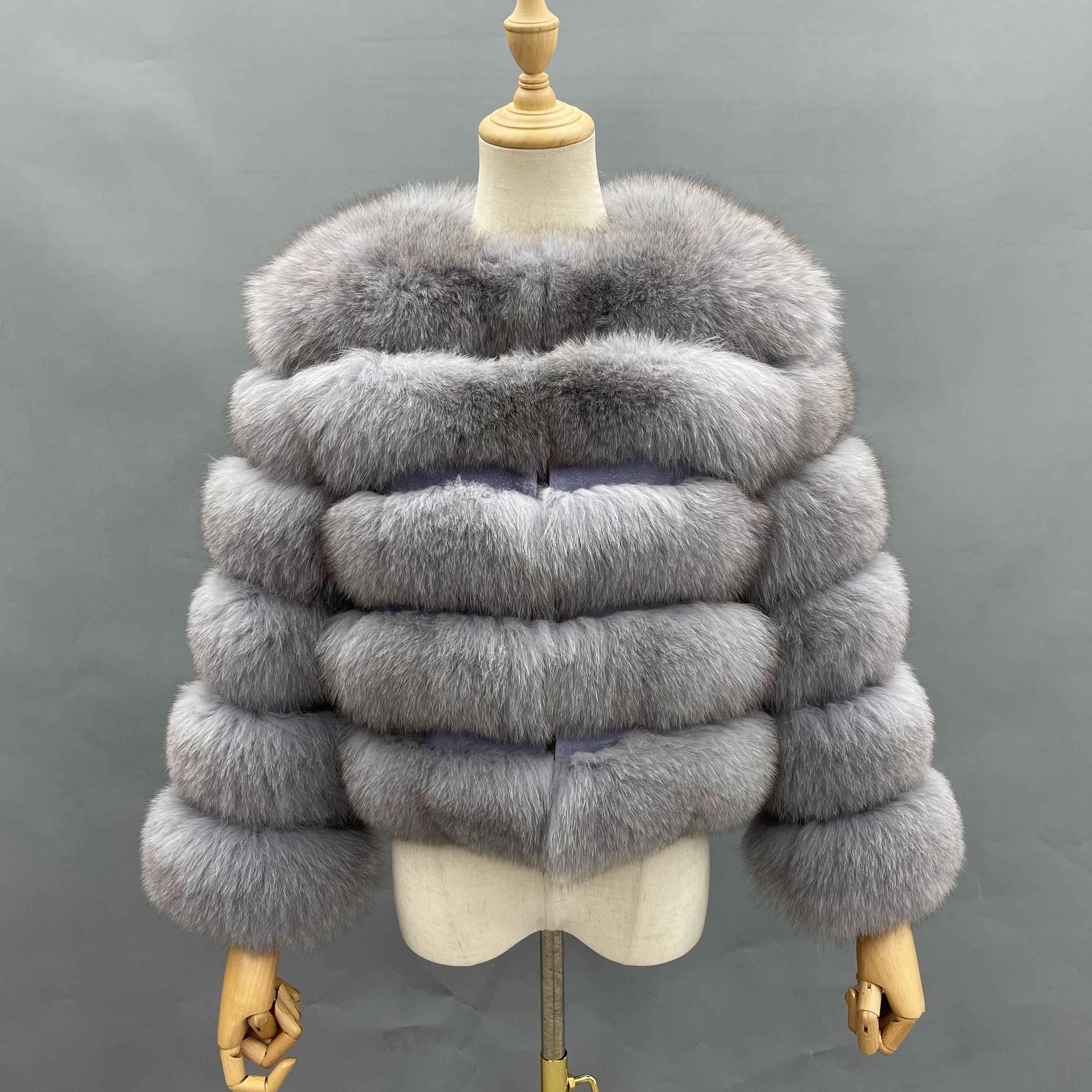 Wholesale Fox Fur Jacket – Classic Short Style, High-Quality Real Fur Coat for Women, Bulk Order Supply 25#