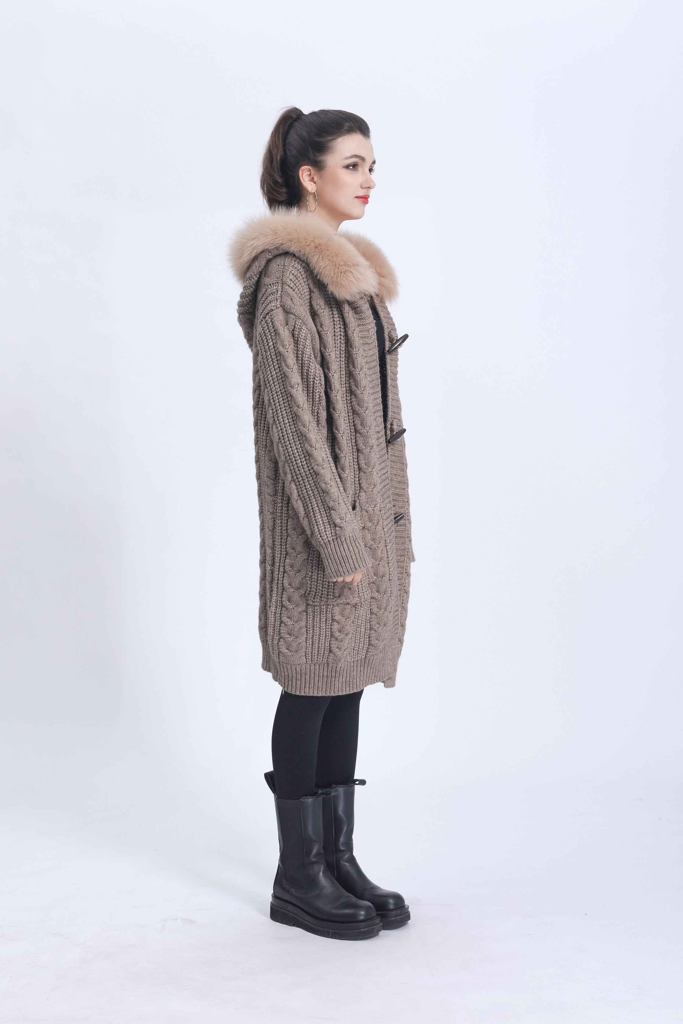 Women's Hooded Cable-Knit Cardigan with Toggle Buttons & Fur-Trimmed Hood - Cozy Winter Knitwear
