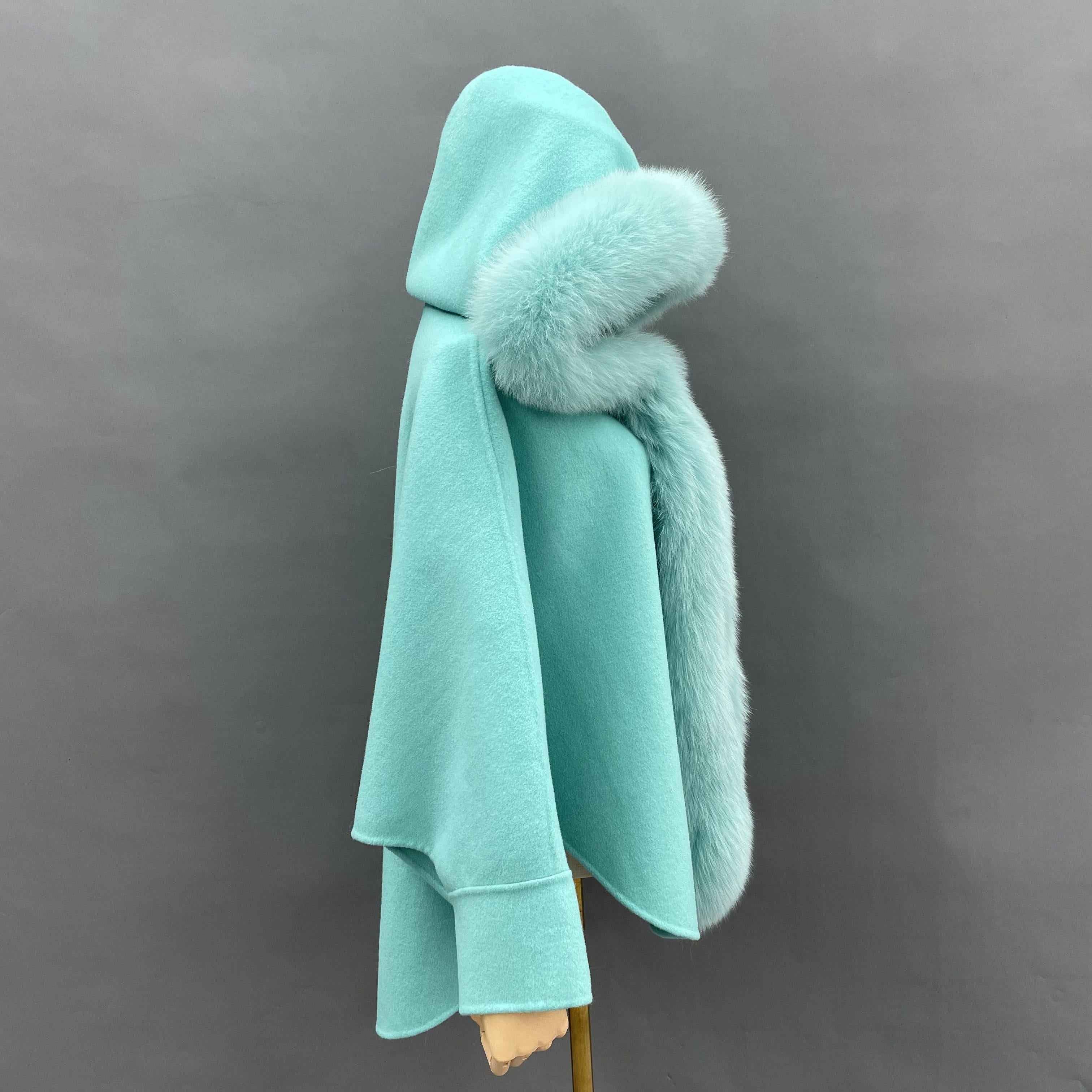 Women's Batwing Sleeve Cape-Style Double-Faced Wool Coat with Fox Fur Trim - Elegant Winter Statement Outerwear