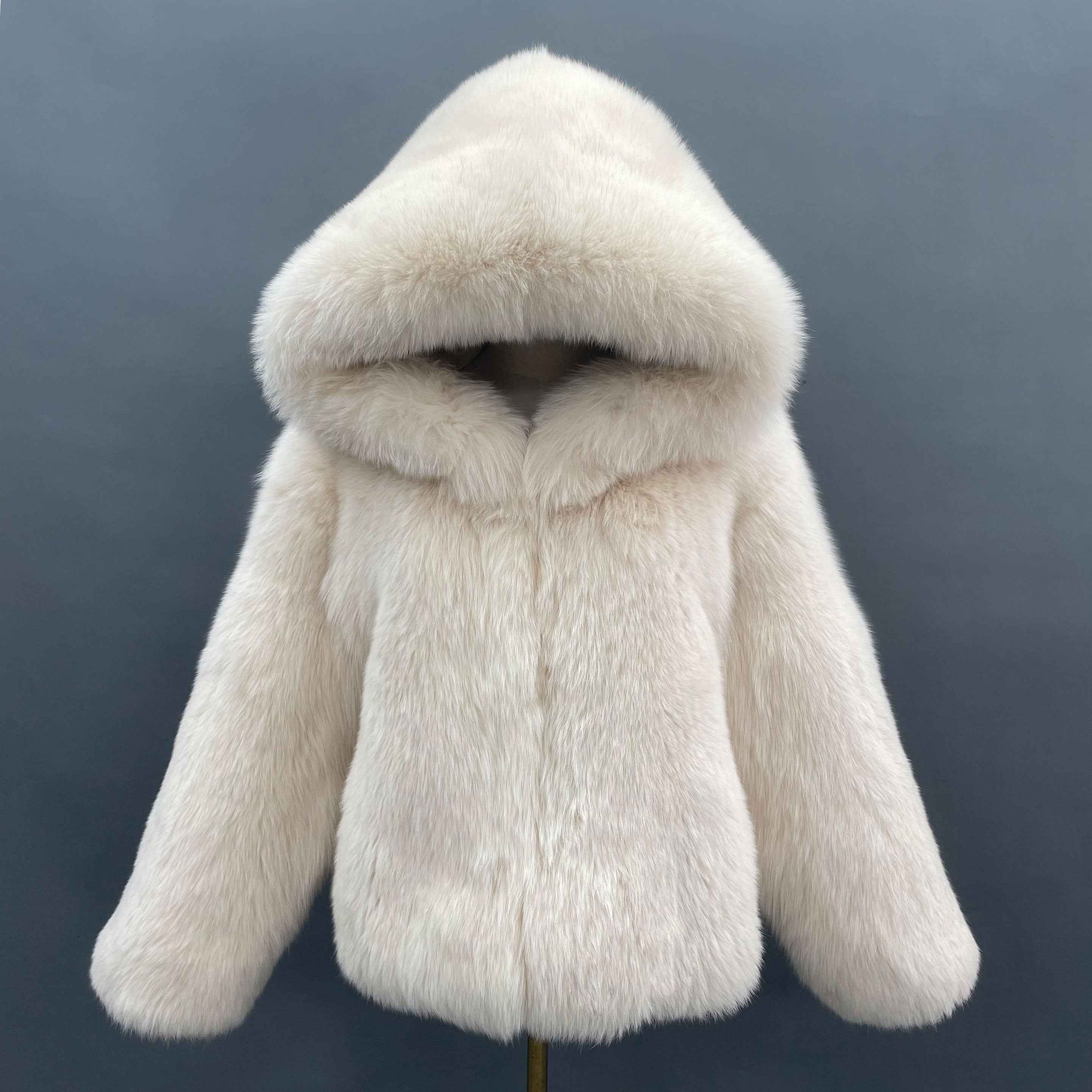 Women’s White Fox Fur Hooded Jacket – Elegant Full-Pelt Coat with Attached Hood for Luxury Winter Fashion White