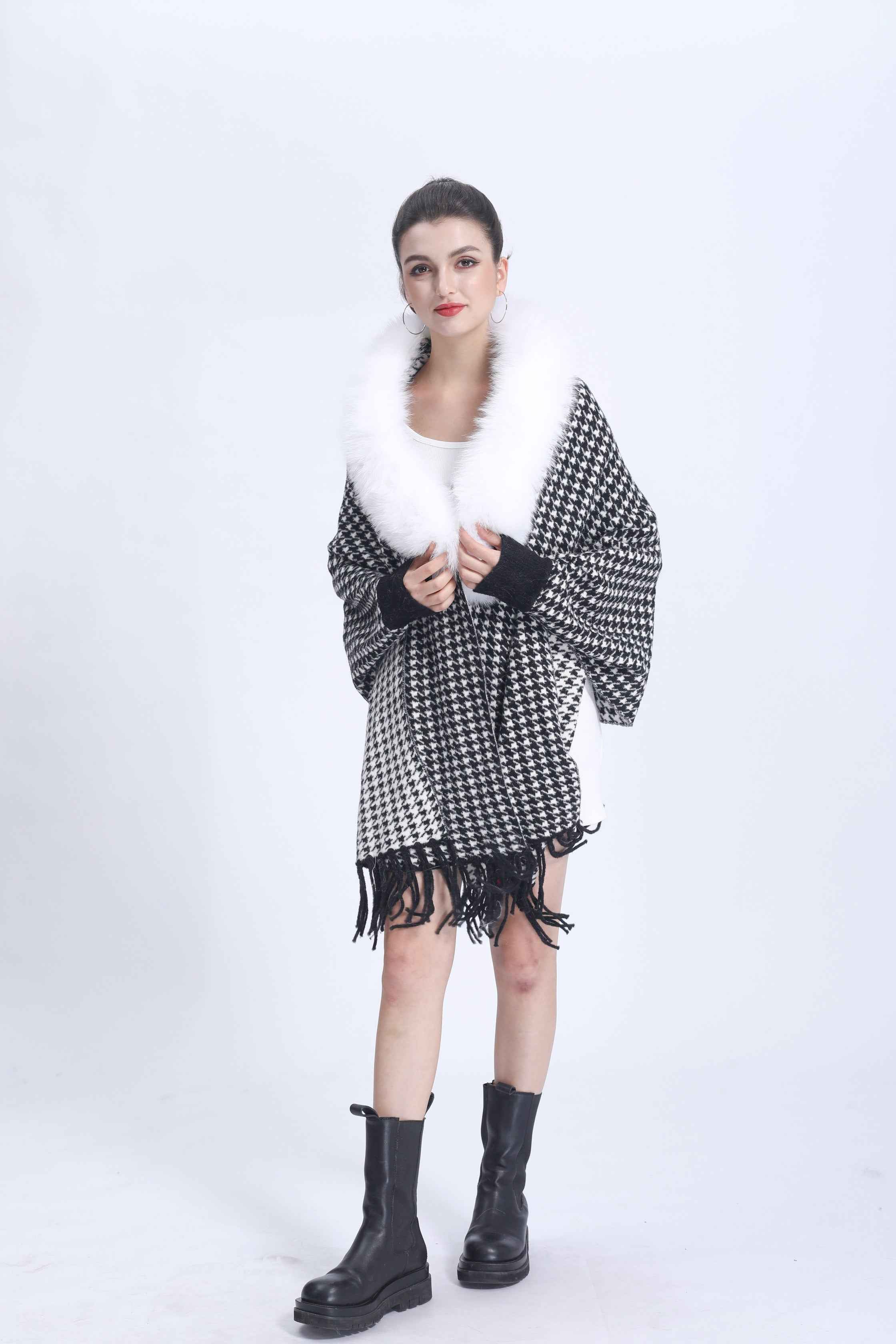 Women's Houndstooth Cape with Fox Fur Collar, Ribbed Cuffs & Fringe Detail - Luxurious Winter Outerwear