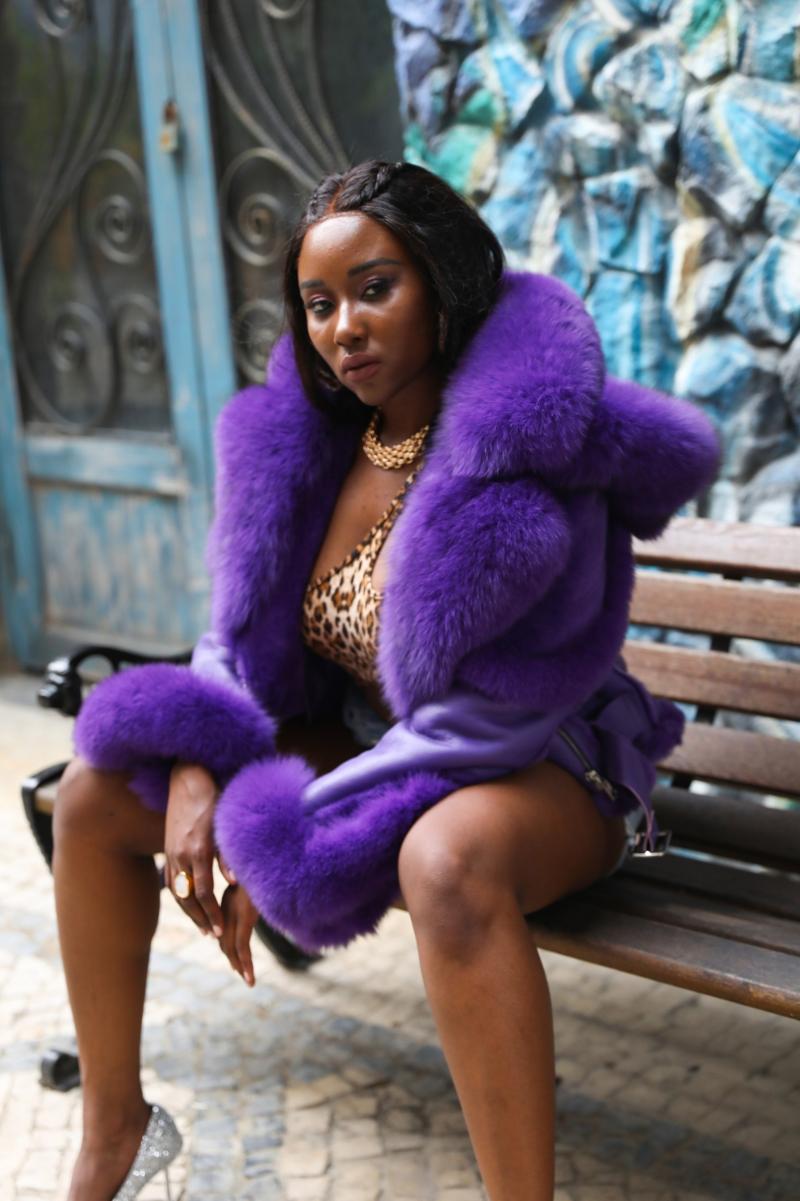 New detachable fur collar on the hood, short leather and fur jacket - Janefur
