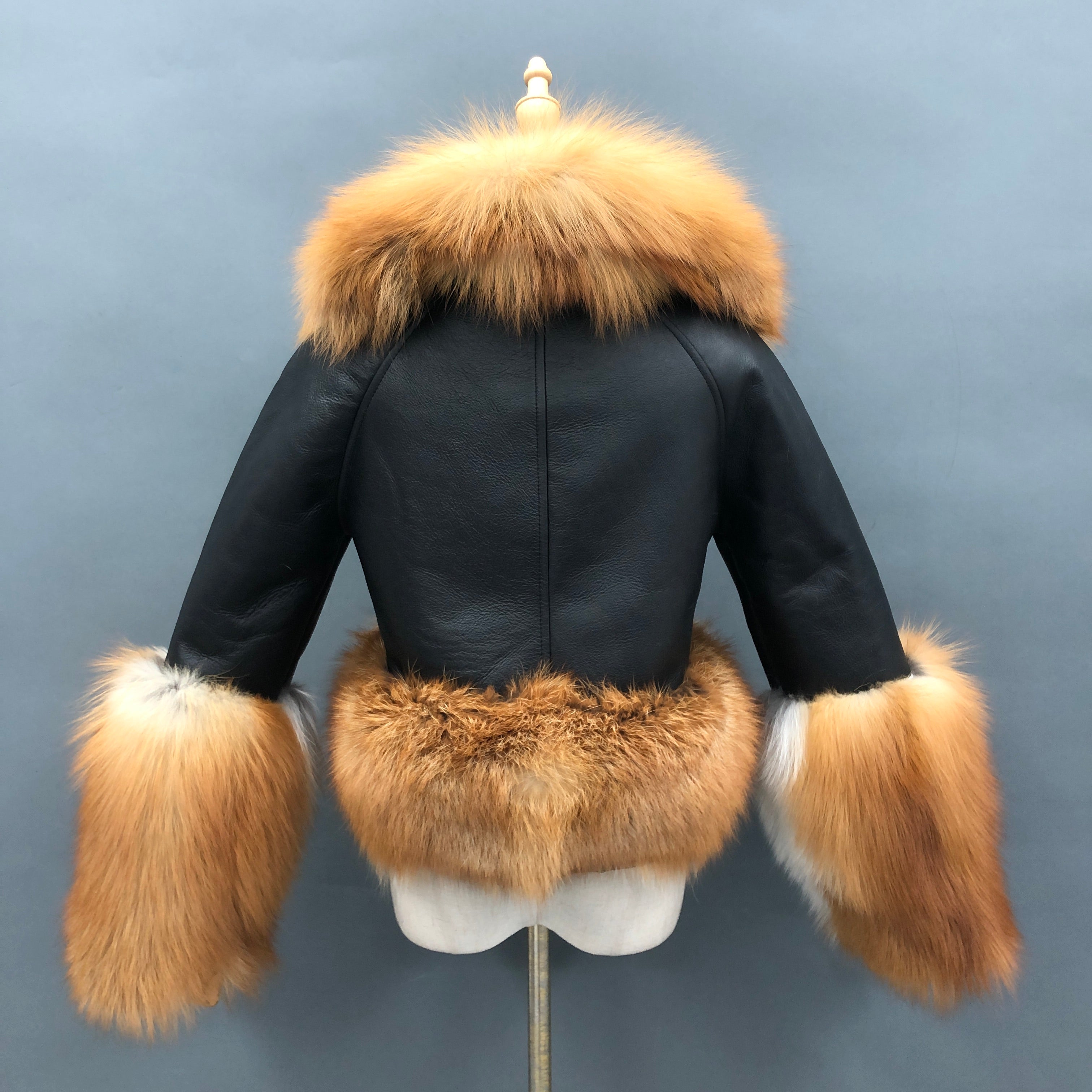 Women's Shearling Leather Jacket with Notched Lapel & Oversized Fox Fur Cuffs - Luxe Winter Outerwear