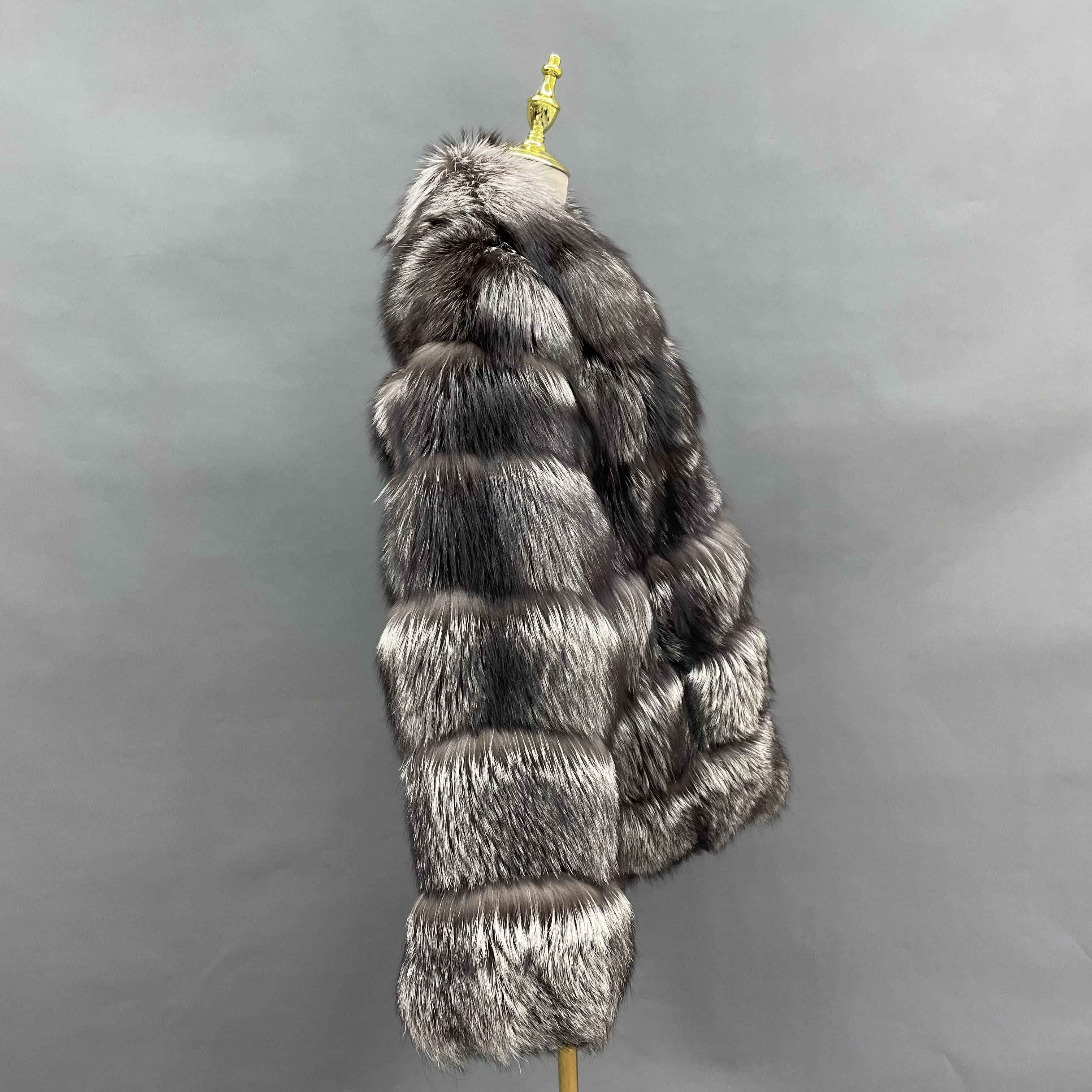 Men's Luxurious 6-Panel Notched Collar Silver Fox Fur Coat - High-End Winter Outerwear