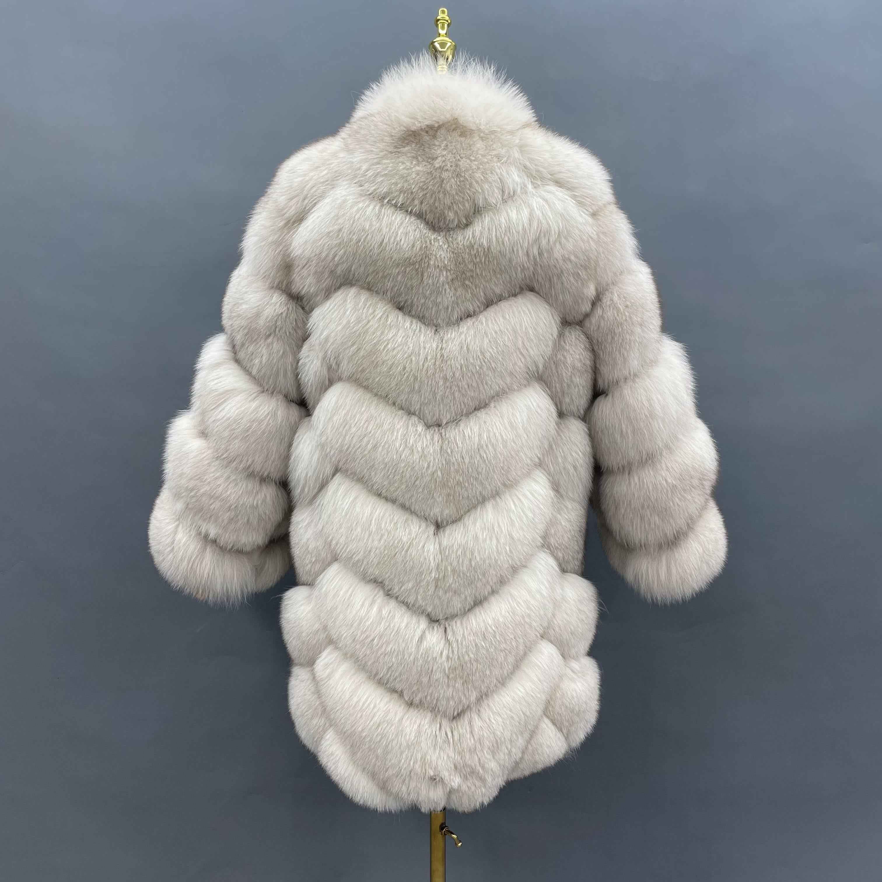 Women’s Seven-Section Stand Collar Fox Fur Coat – Elegant Mid-Length Real Fur Jacket in White for Luxury Winter Fashion