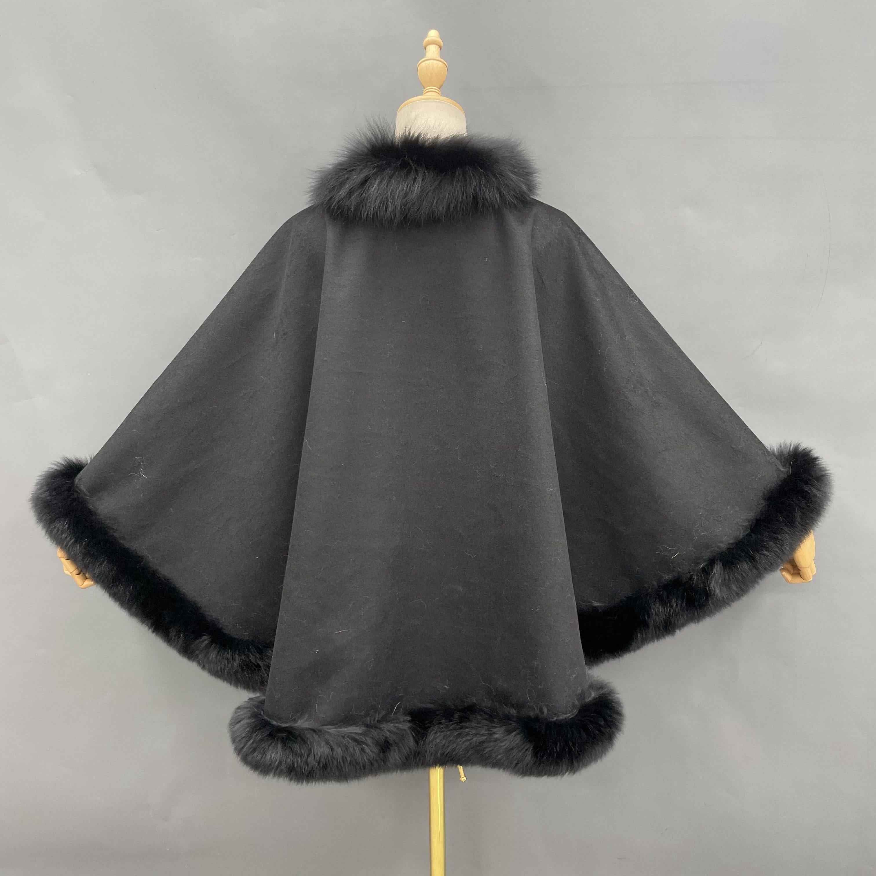 Women's Luxurious Cashmere Cape with Fox Fur Trim - Winter Fashion Outerwear