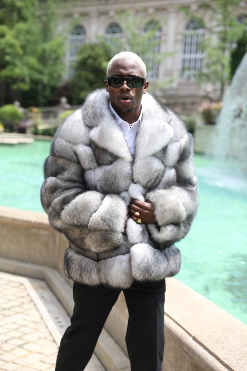 White Fox Fur with Six-Section Design and Dual Colors - Janefur
