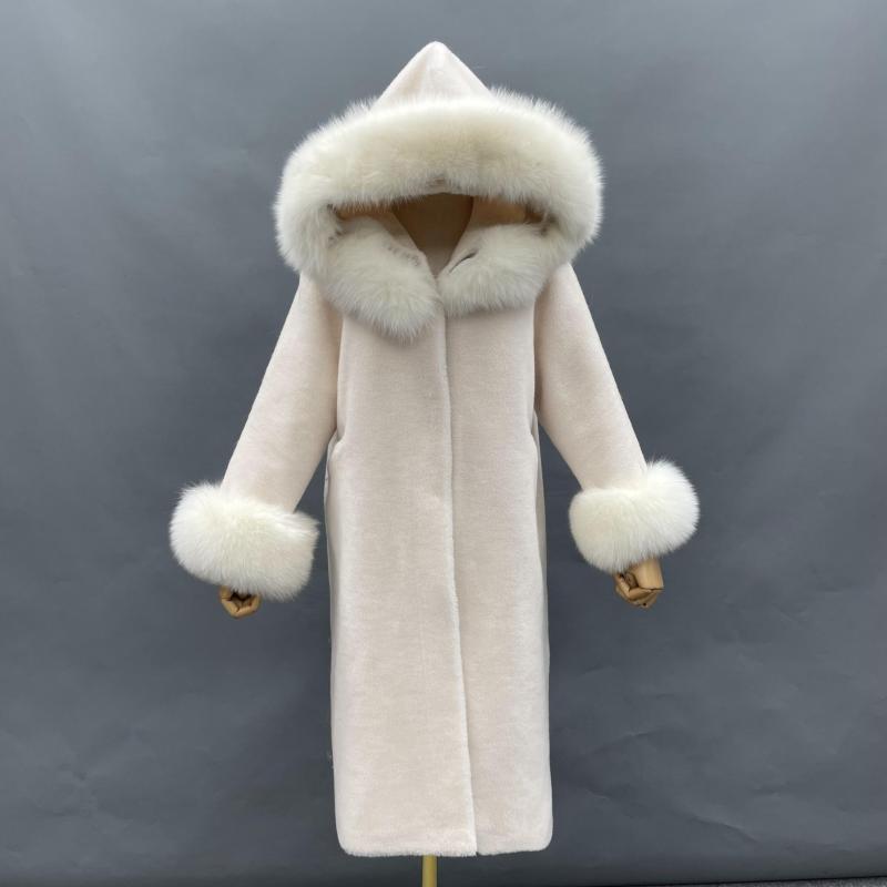 Cuffed Sleeves with Hood and Straight Insert Pockets Shearling - Janefur