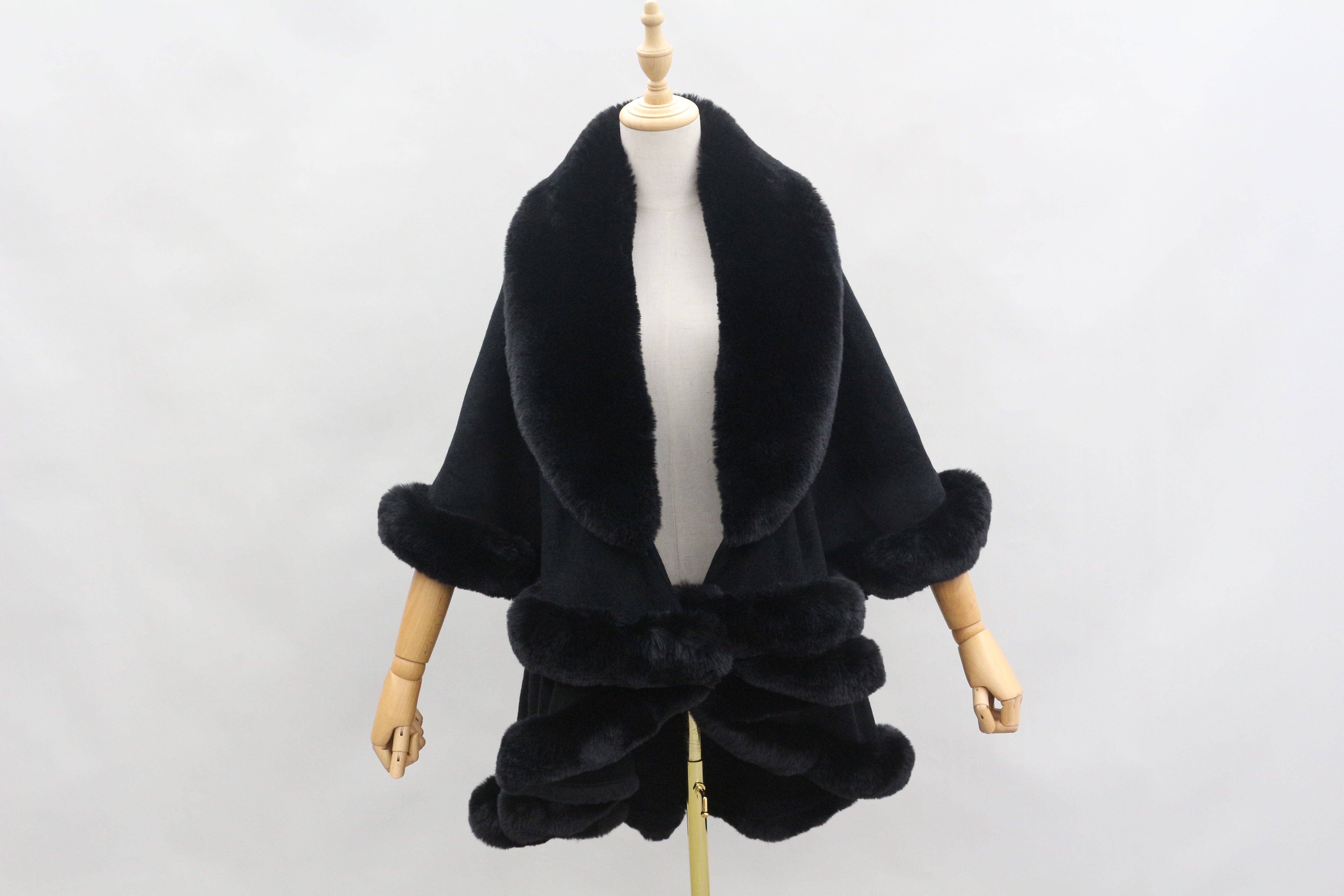 Women's Faux Fur Shawl with Shawl Collar - Luxurious Winter Cape Accessory