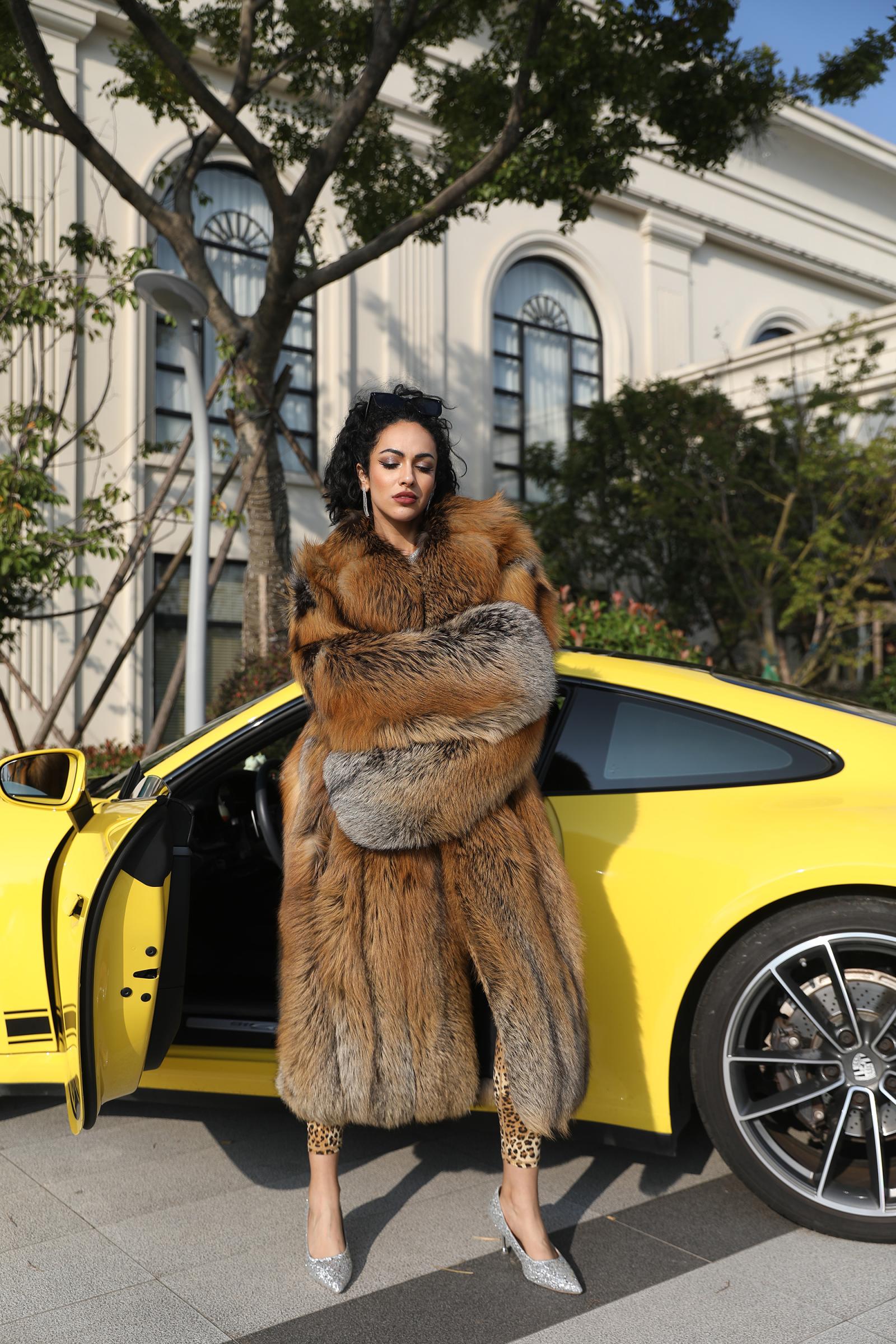 Gold-Edged Fox Fur Women's Luxurious High-Quality Long Coat with Lapel - Janefur