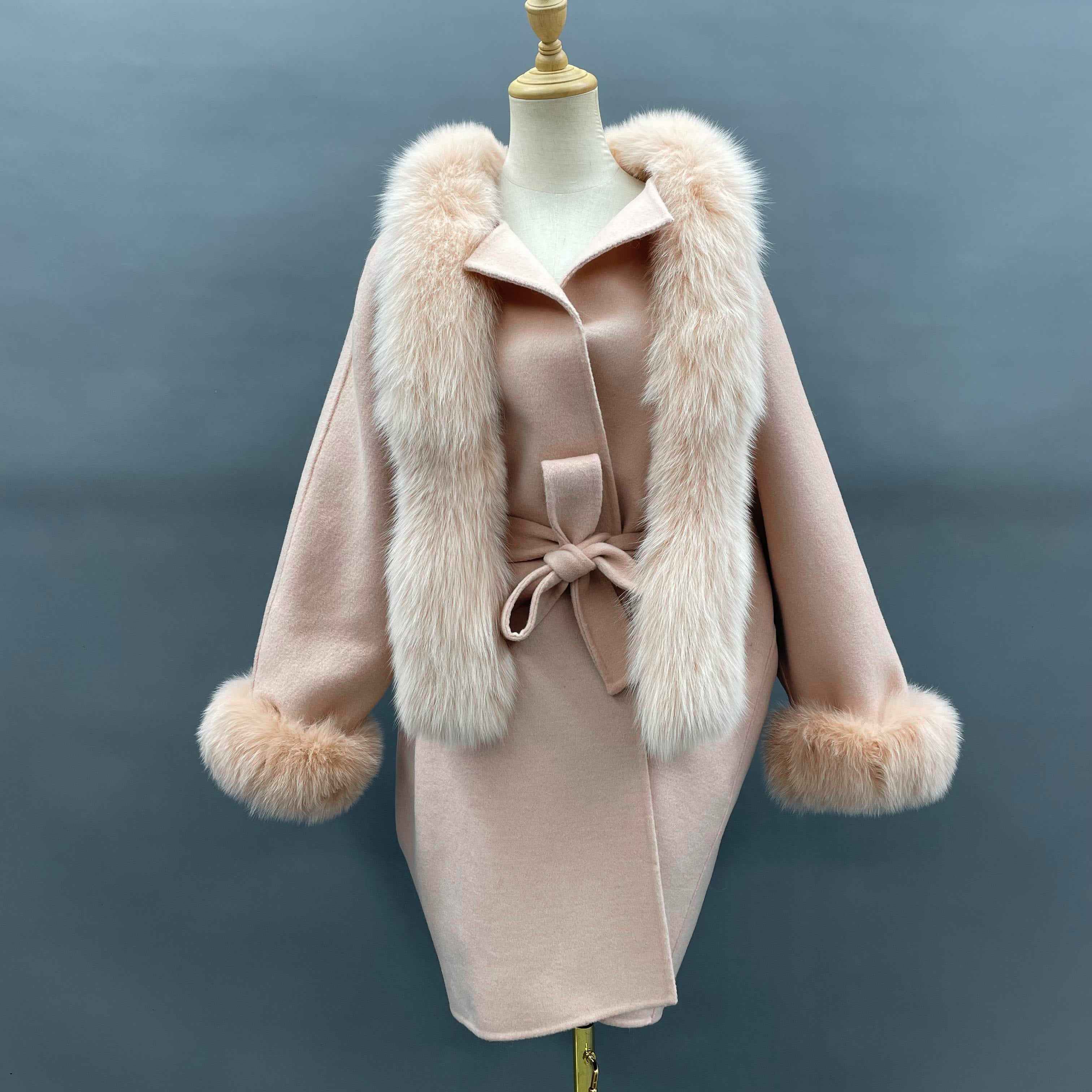Luxury Double-Faced Wool Coat with Fox Fur Collar and Cuffed Sleeves – Elegant Short Belted Overcoat