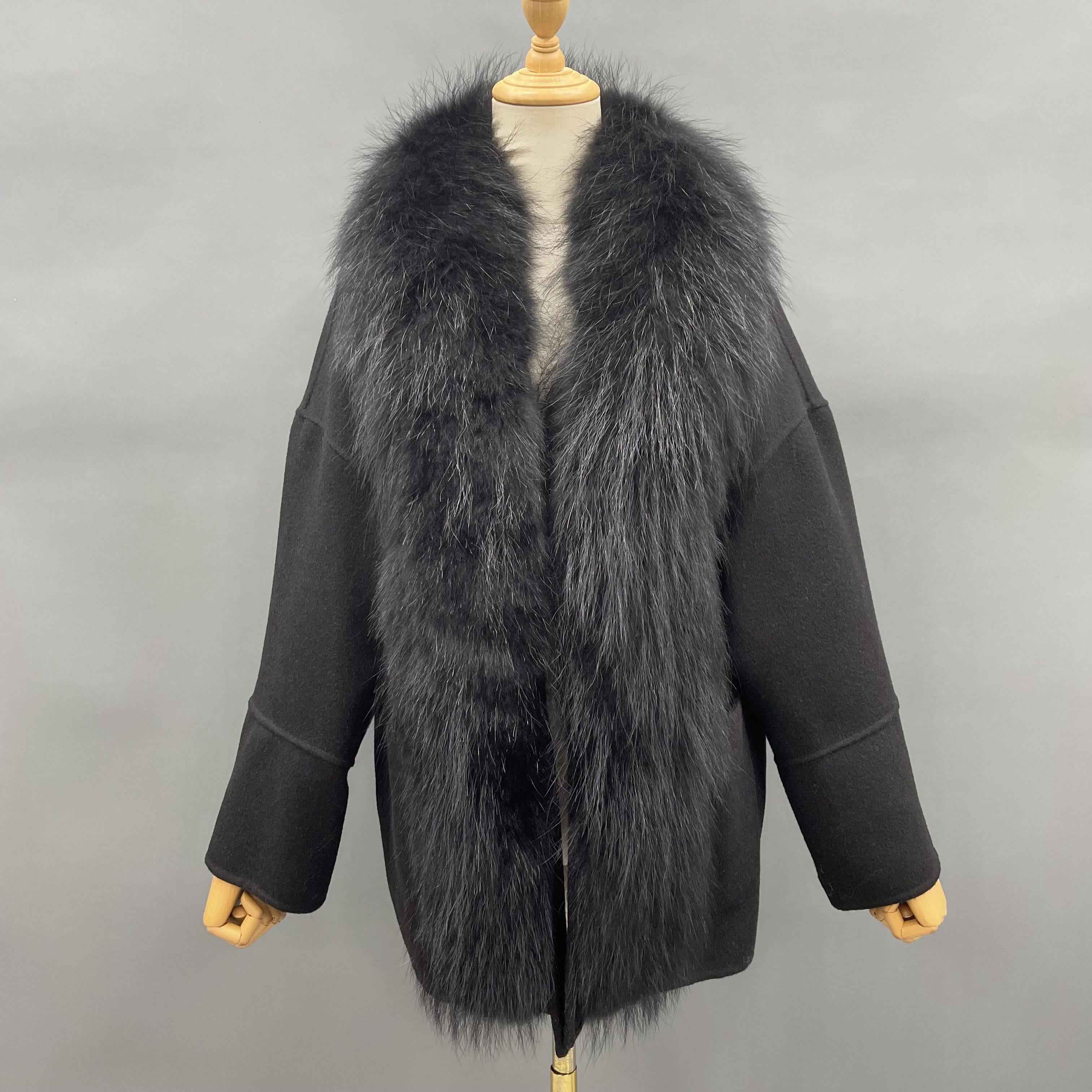 Women's Luxury Double - Faced Wool Coat with Mink Fur Placket and Cuffs Featuring Metal Buttons, Elegant Winter Outerwear
