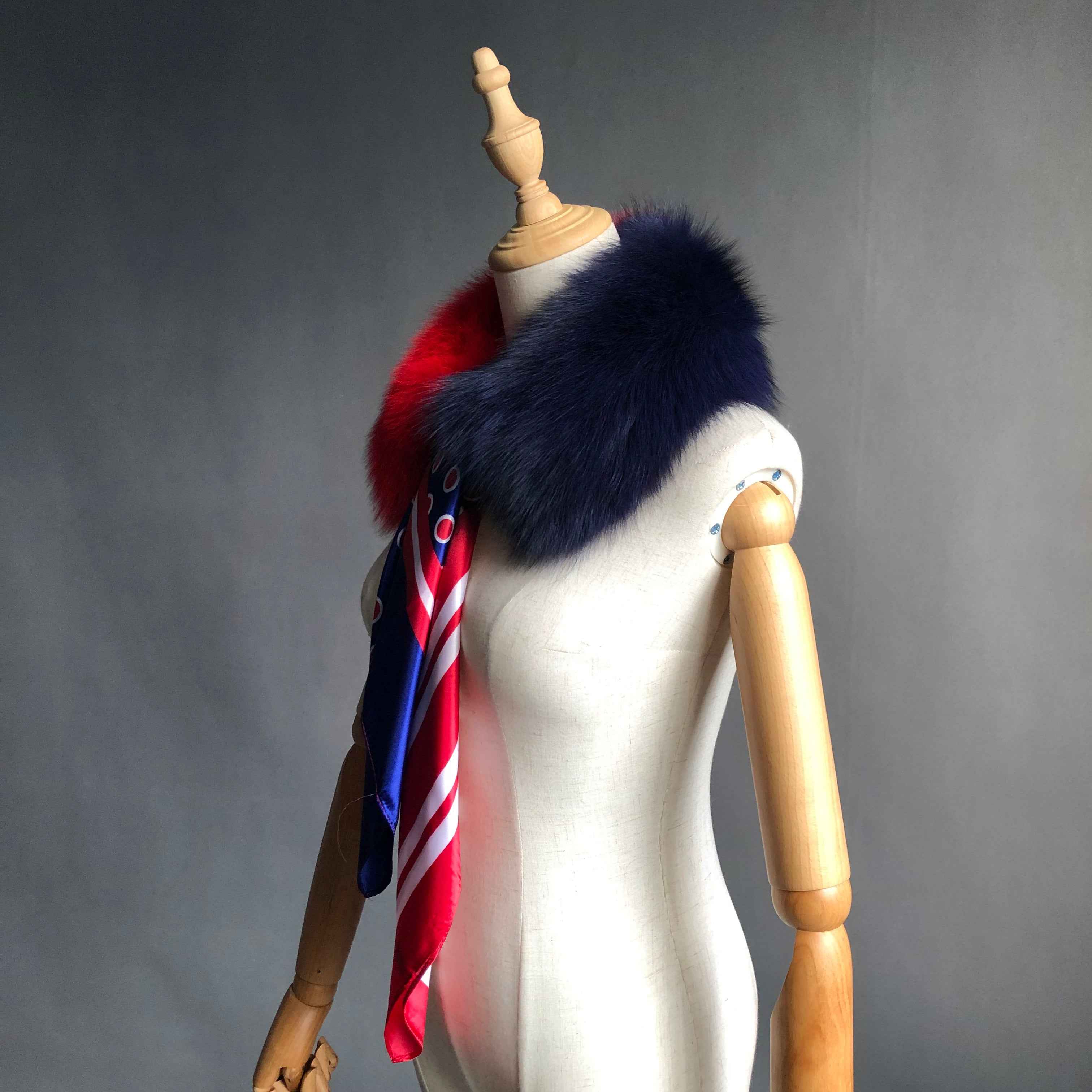 Women's Luxurious Color-Block Fox Fur Small Square Collar with Printed Silk Scarf - Fashion Accessory