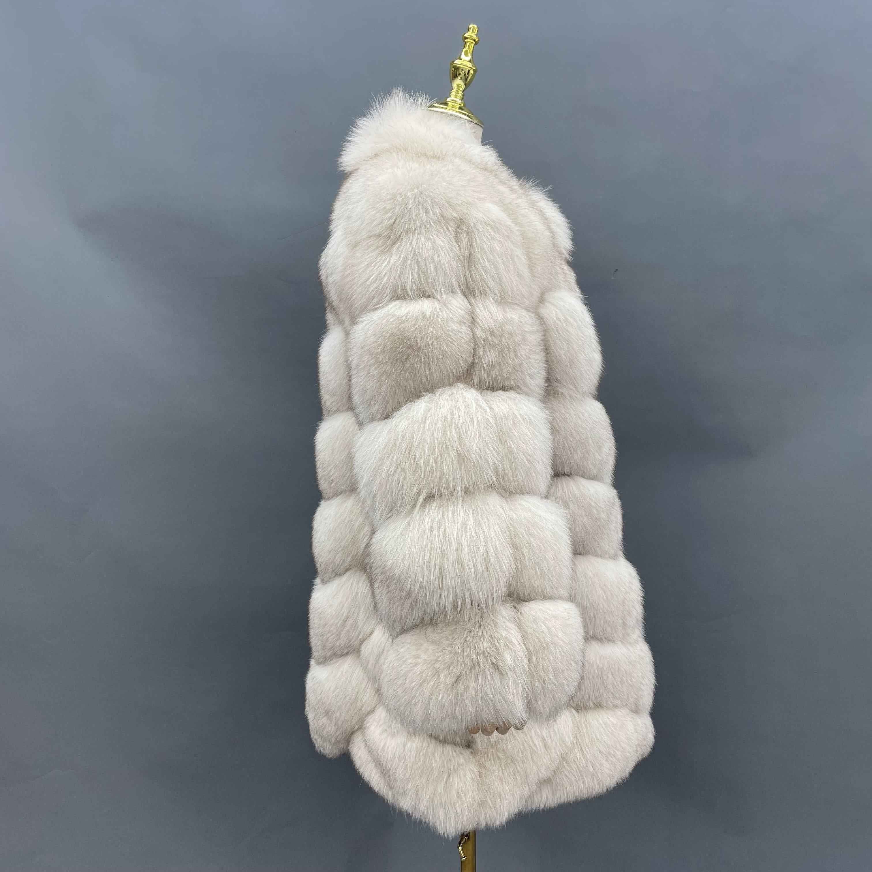 Women’s Seven-Section Stand Collar Fox Fur Coat – Elegant Mid-Length Real Fur Jacket in White for Luxury Winter Fashion