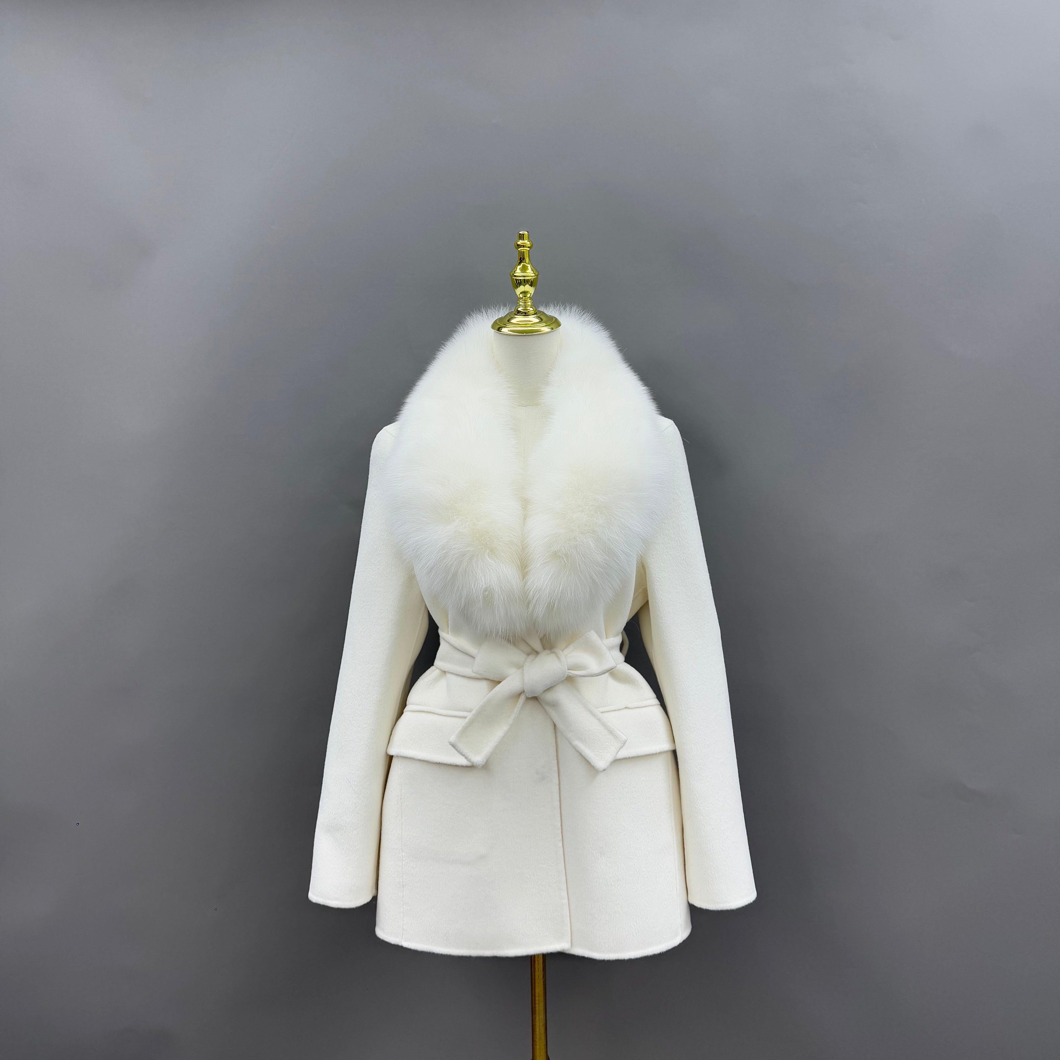 Cashmere Double Faced Coat with Fox Fur Collar, Tie Belt and Shoulder Pads 10#White
