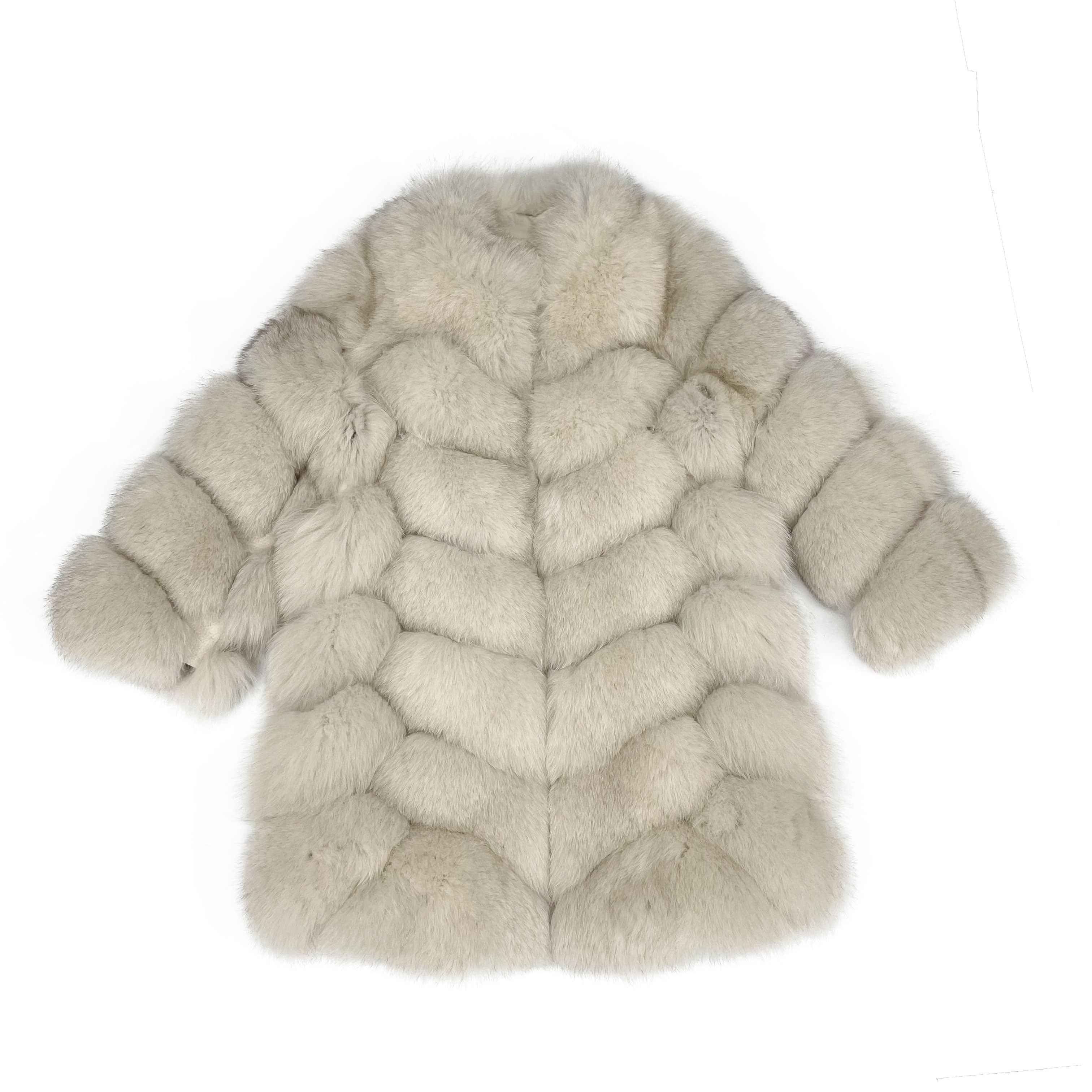 Women’s Seven-Section Stand Collar Fox Fur Coat – Elegant Mid-Length Real Fur Jacket in White for Luxury Winter Fashion