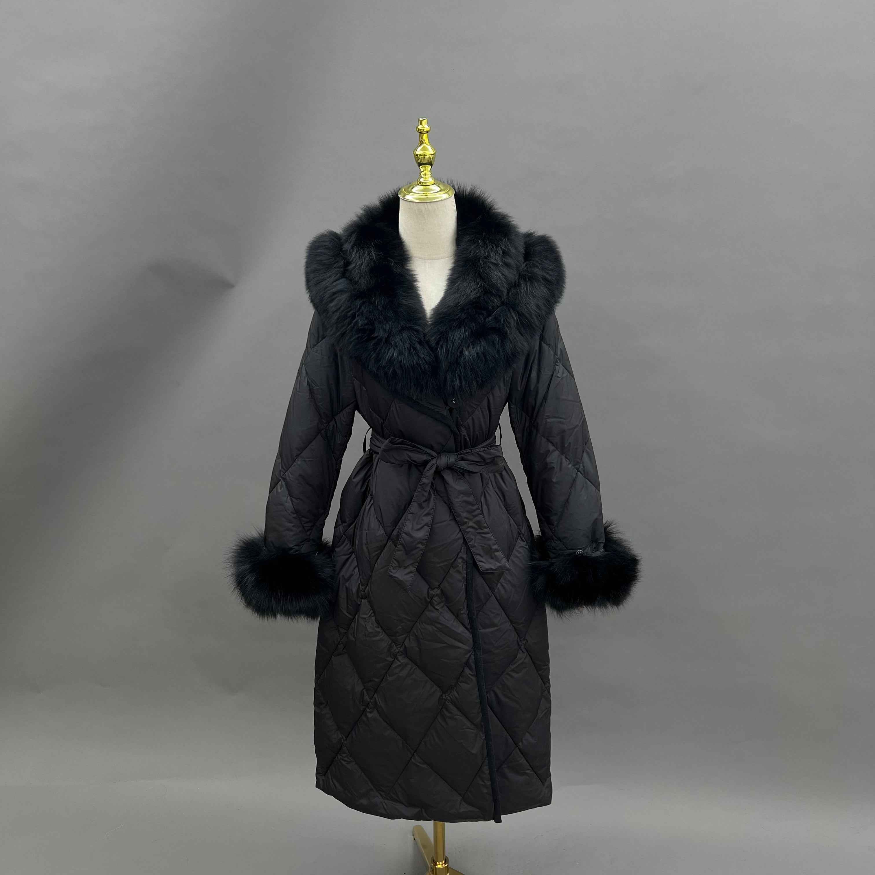 Women's Diamond - Quilted Down Coat with Fox Fur Collar