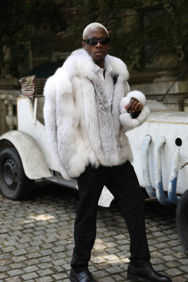 Fashion Men's Vertical Stripe Cross Fox Fur Jacket - Janefur