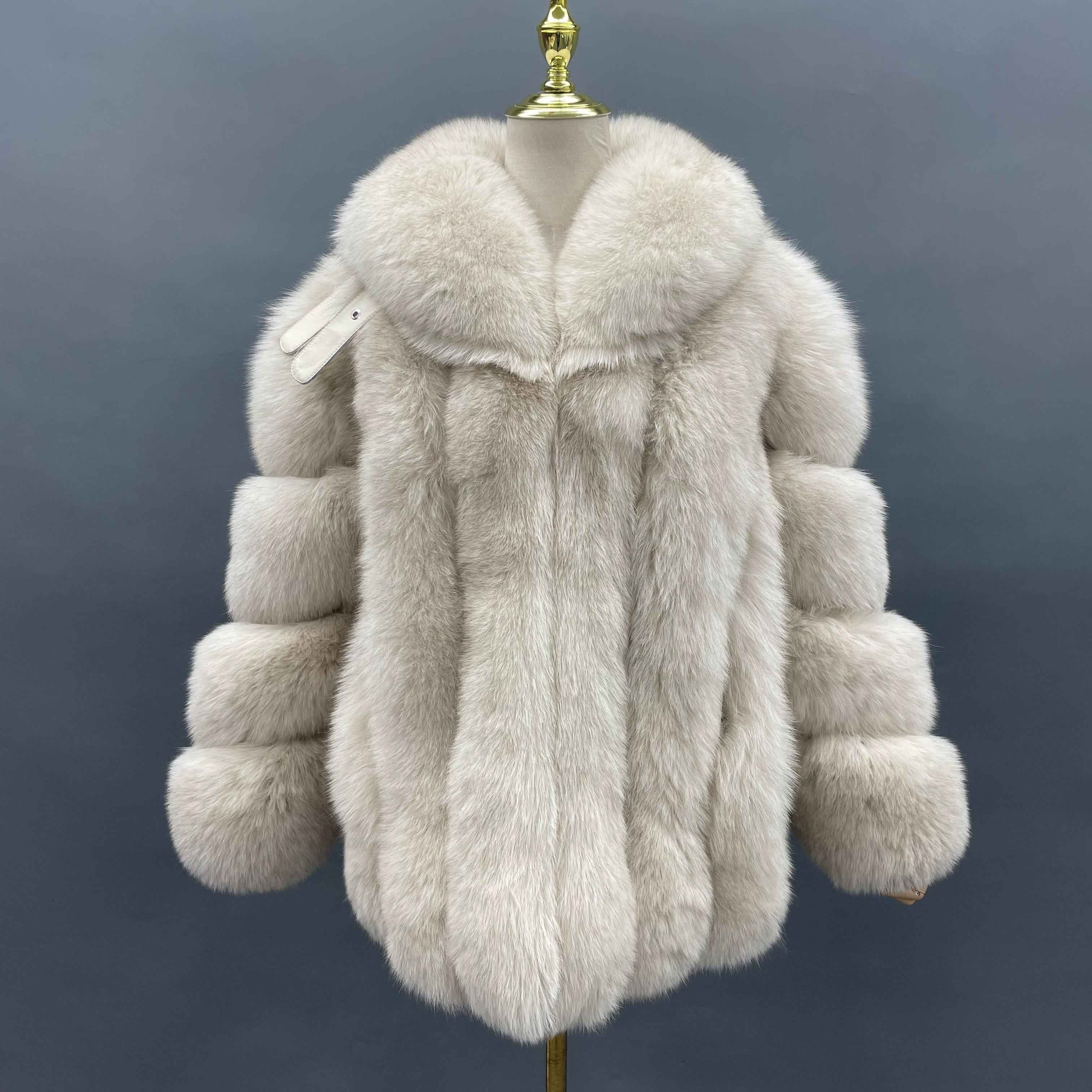 Luxury Natural Fox Fur Coat with Shawl Collar – Short Panelled Women’s Winter Fur Jacket