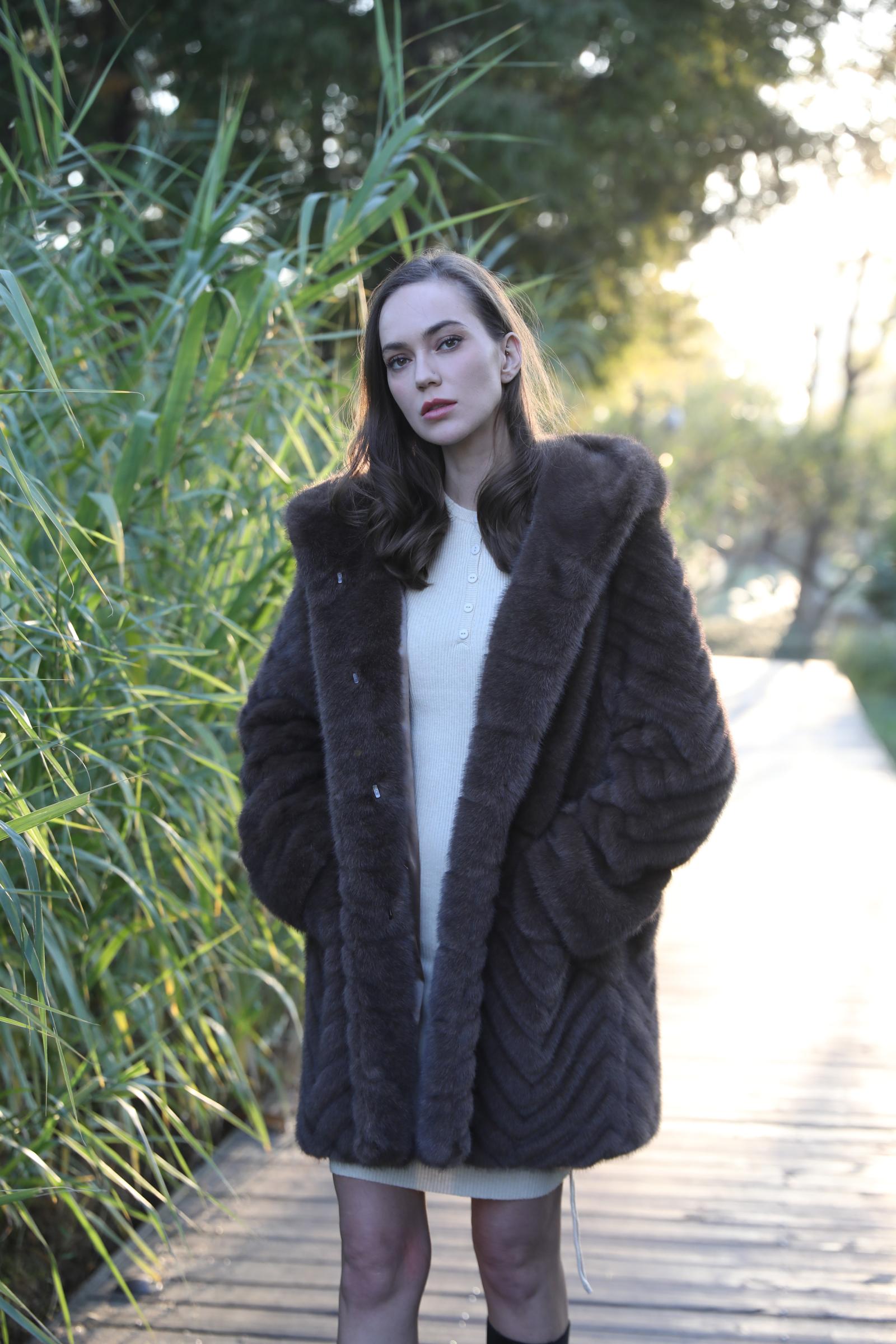 Women's Fashionable Windproof Hooded Pocket Faux Mink Fur Jacket - Janefur