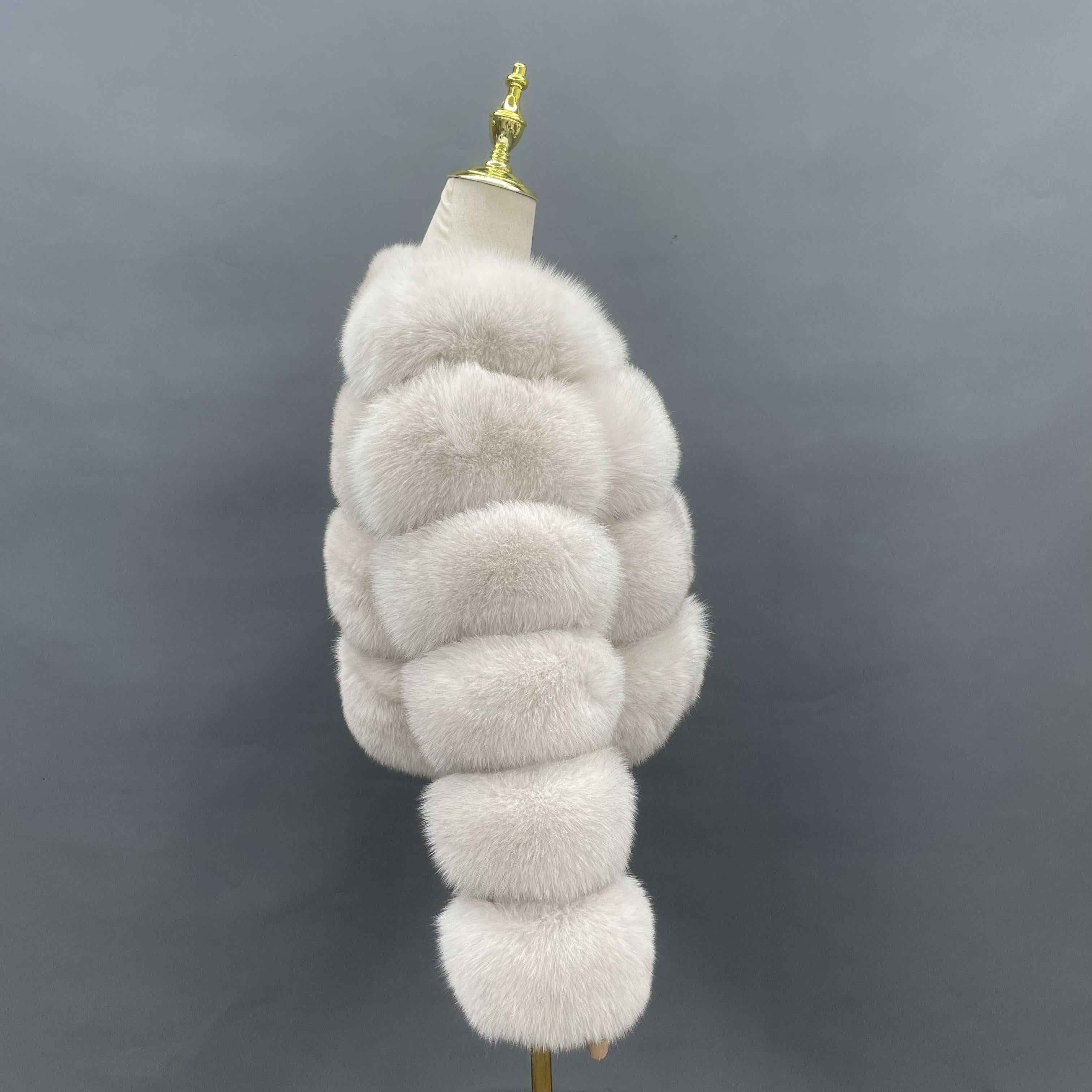 New Arrival Luxury Fox Fur Coat - Round Neck with 6-Panel Sleeves & 4-Panel Body