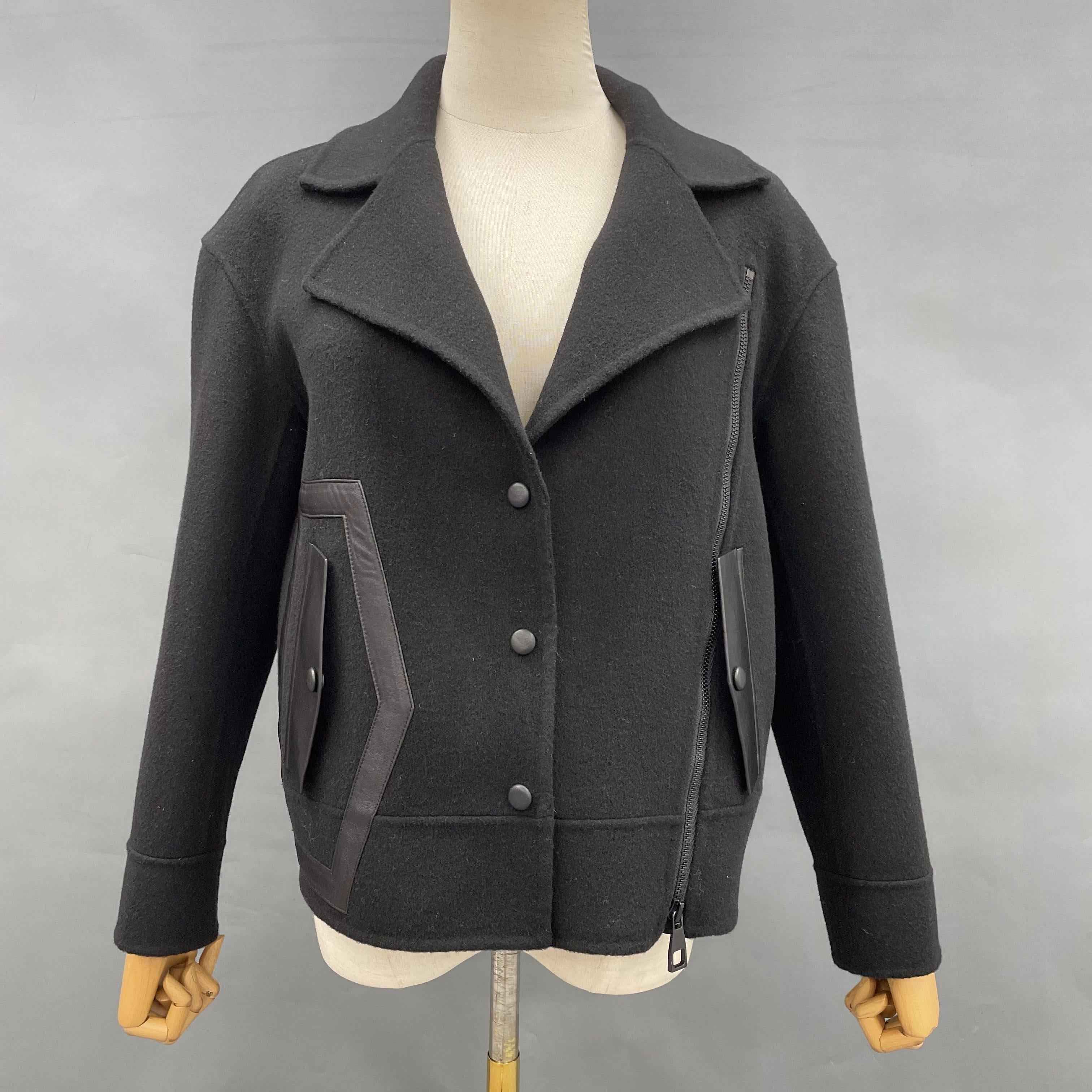 Short Cashmere Coat with Leather Trim Pockets and Zipper Cuff Design – Stylish Wool Jacket for Women