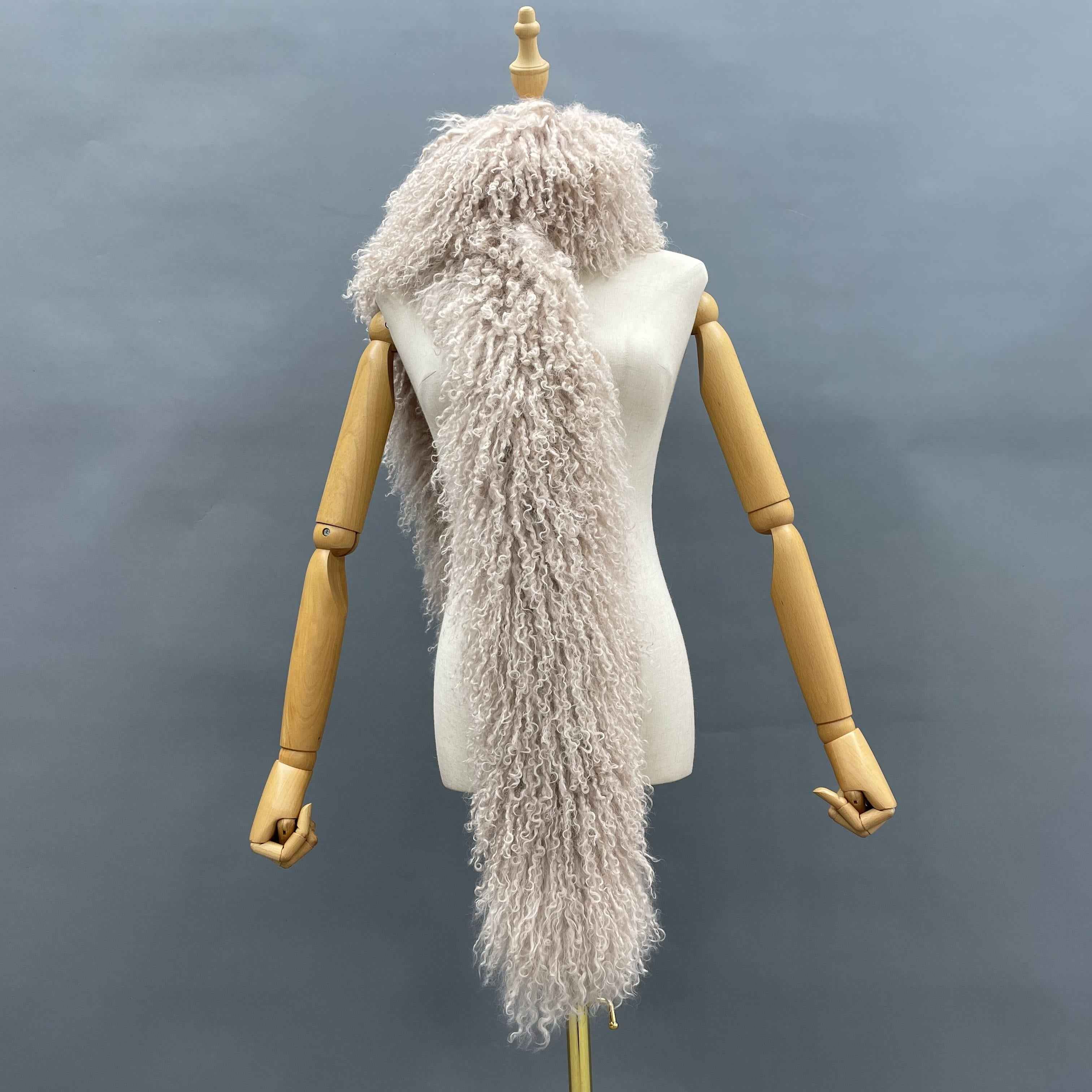 Women's Luxurious Tibetan Lamb Wool Scarf - Winter Fashion Accessory