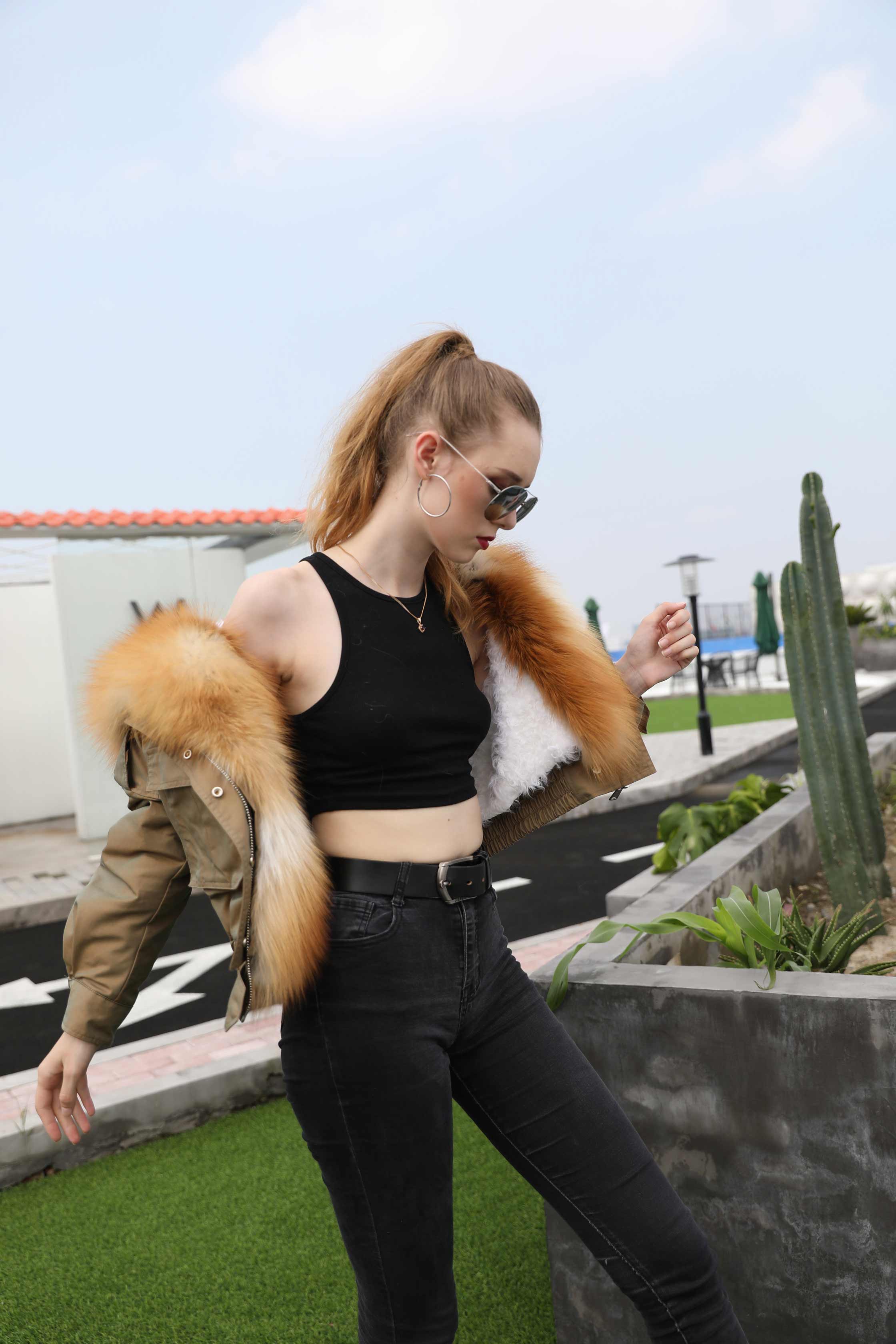 Short Wholesale Fashion Women's Fur Hooded Parka - Janefur