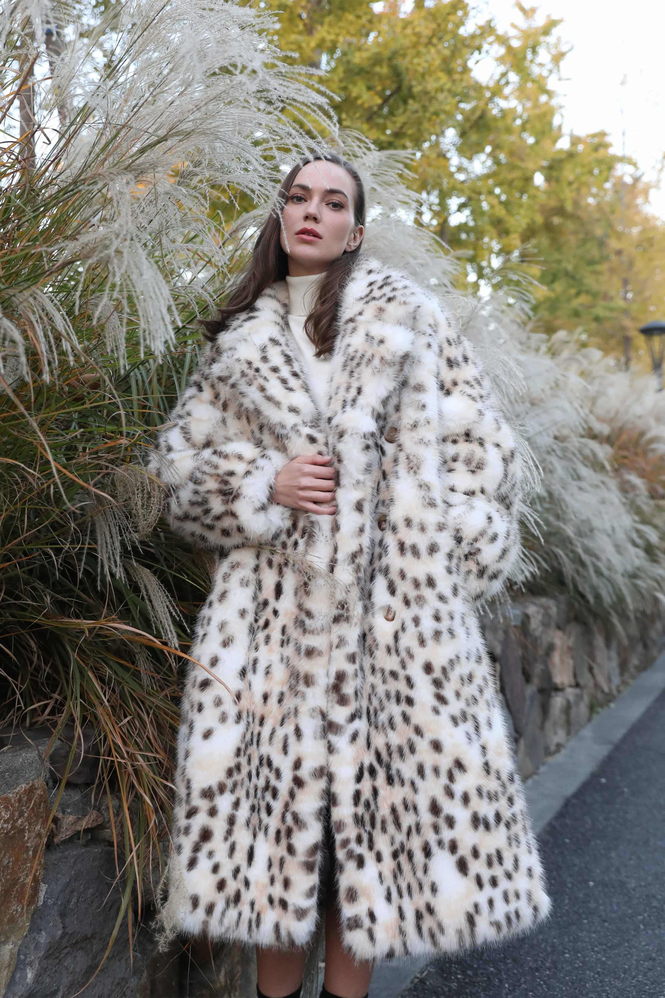 Women's Winter Chic Bobcat Faux Mink Coat Eco-Friendly Fur Coat - Janefur