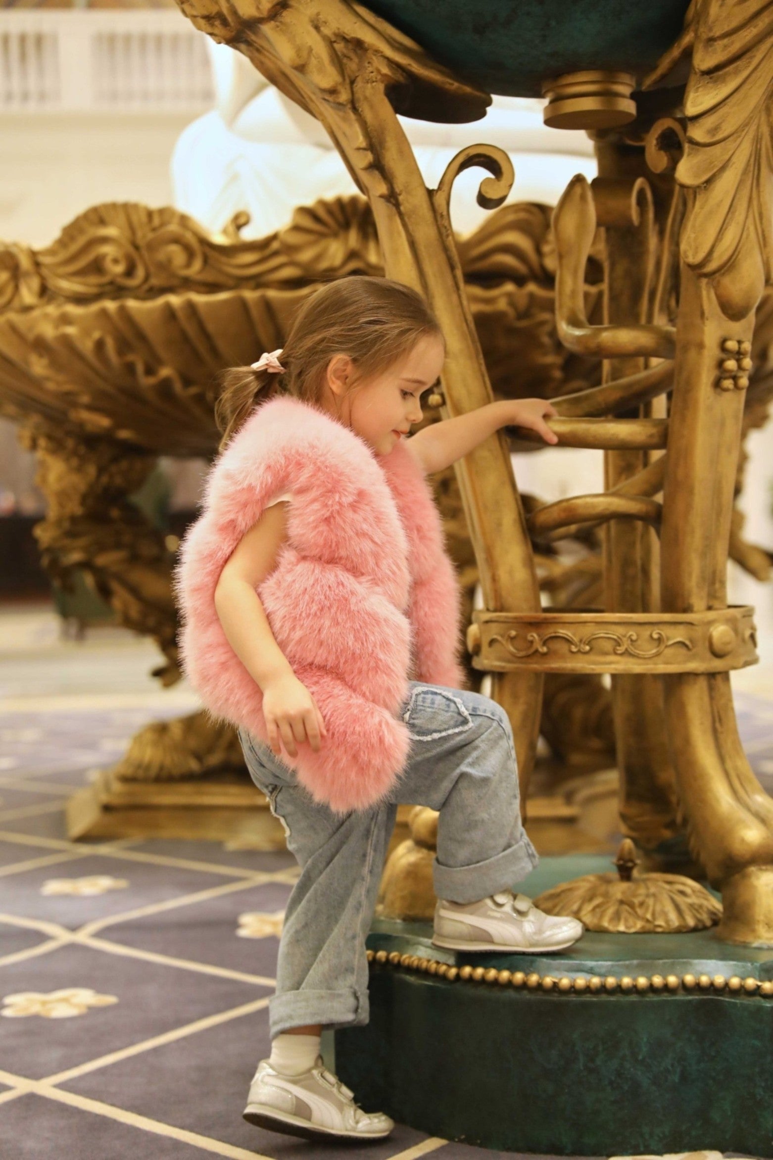 Pink Eco-friendly Fur Fake Fur Kids Vest - Janefur