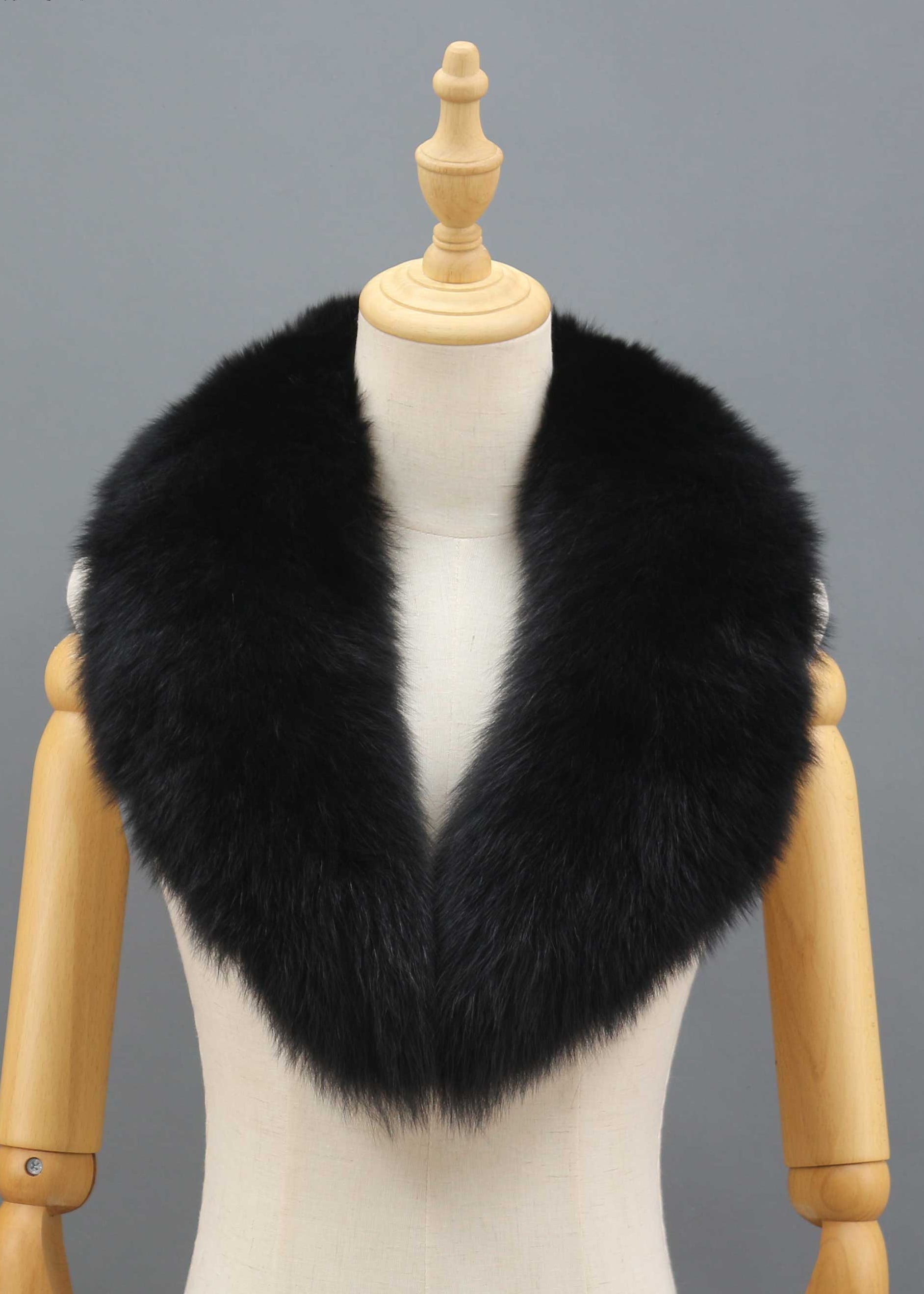 Janefur Winter Blue Fox Fur Collar