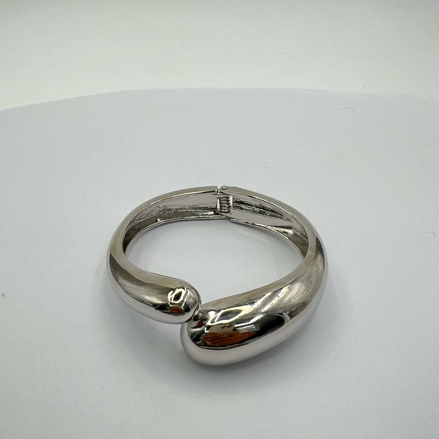 Metal Water Drop Open Bangle Niche Elegance Bracelet - Janefur