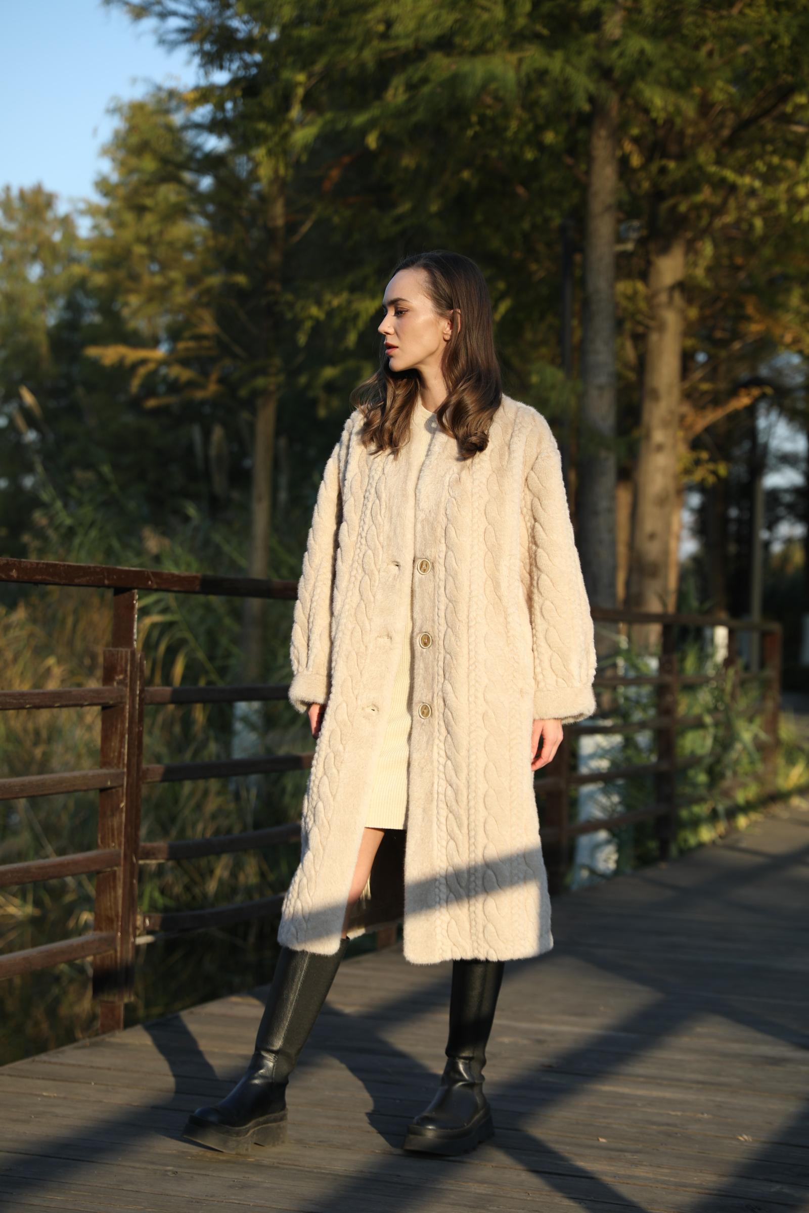 Women's Slim Elegant V-neck Long Faux Mink Jacket - Janefur