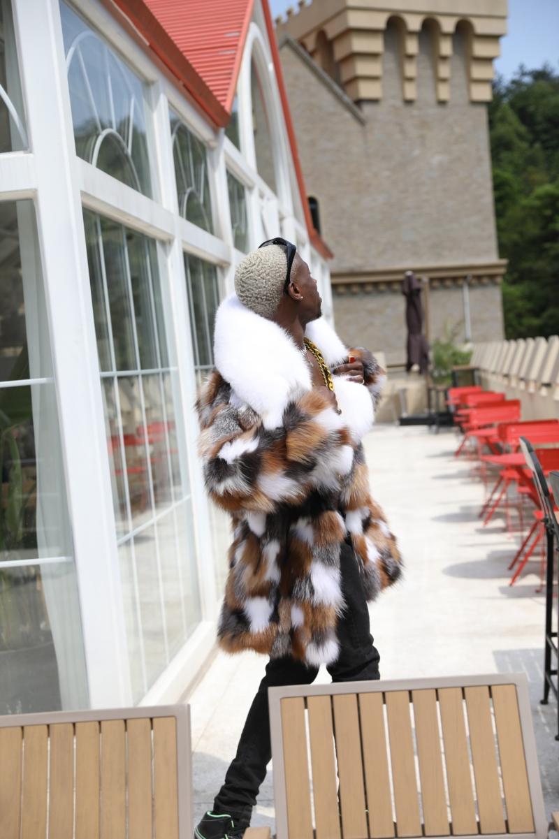 Medium-Length Coat With A Shawl Collar And Patchwork Of Broken Leather - Janefur