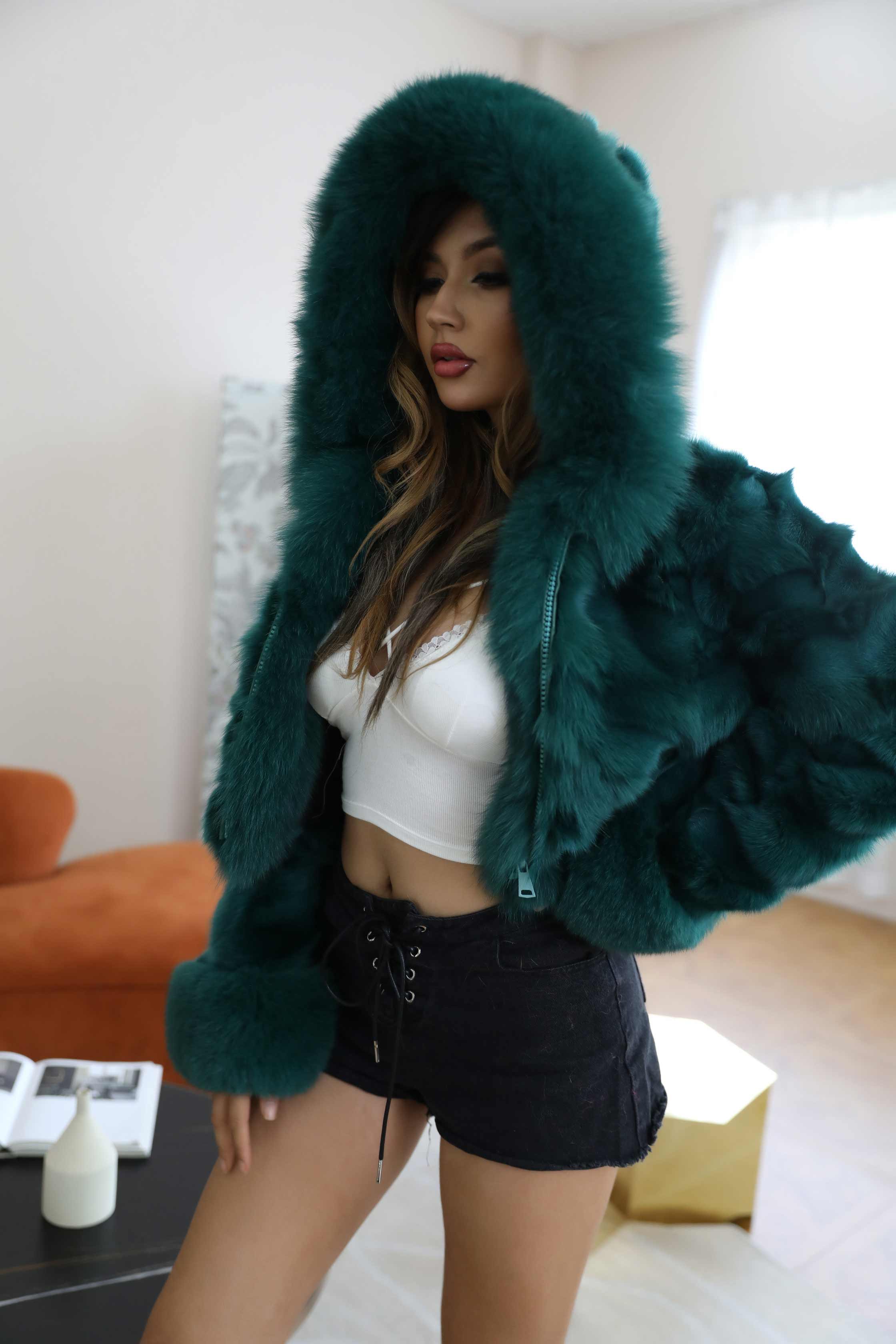 Luxury Women's Winter Short Fox Fur With Hooded Zipper Style Coat - Janefur