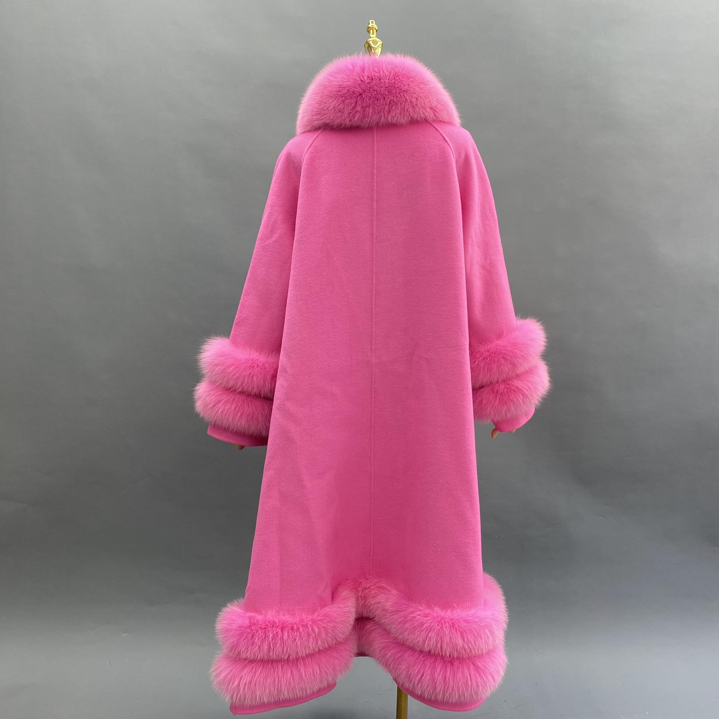 Double - Faced Wool Coat with Double - Layer Fox Fur Trim on Cuffs, Hem & Collar - Luxury Warm Fashion Winter Outerwear