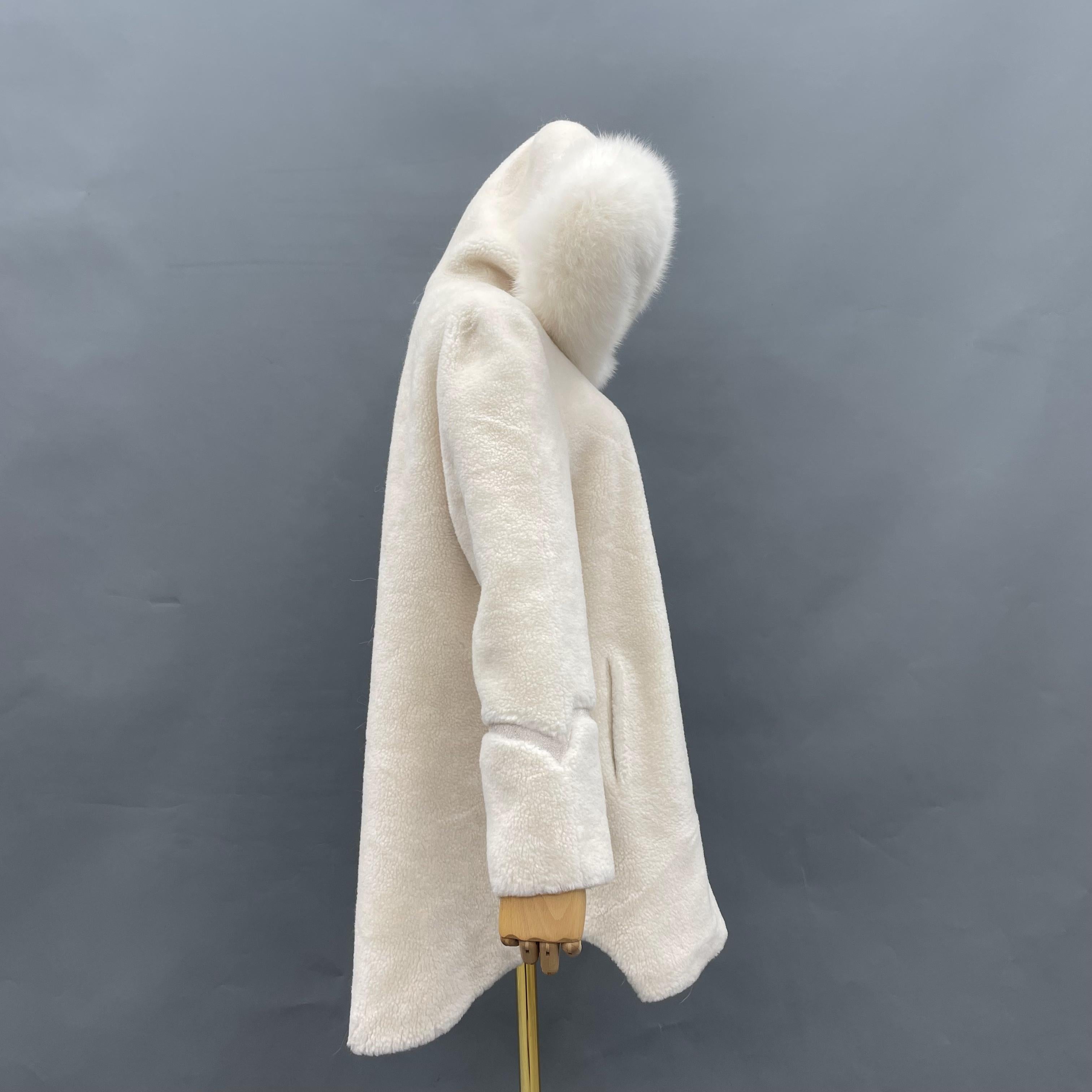Creamy White Hooded Fox Fur Collar Shearling - Janefur